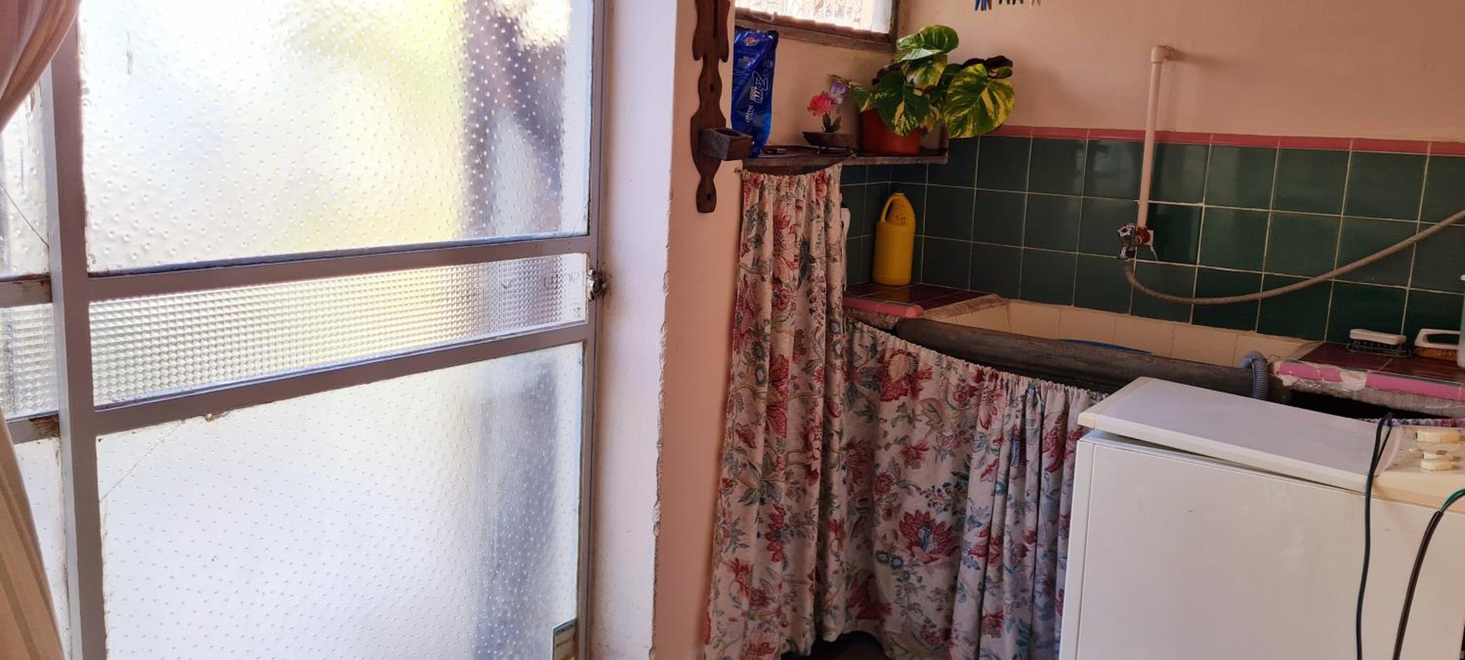 REST HOUSE Casa familiar - garage - TV - WiFi - 2 dormitorios - Living-comedor - Cocina - Lavadero - Patio con parrilla - Alquiler temporario