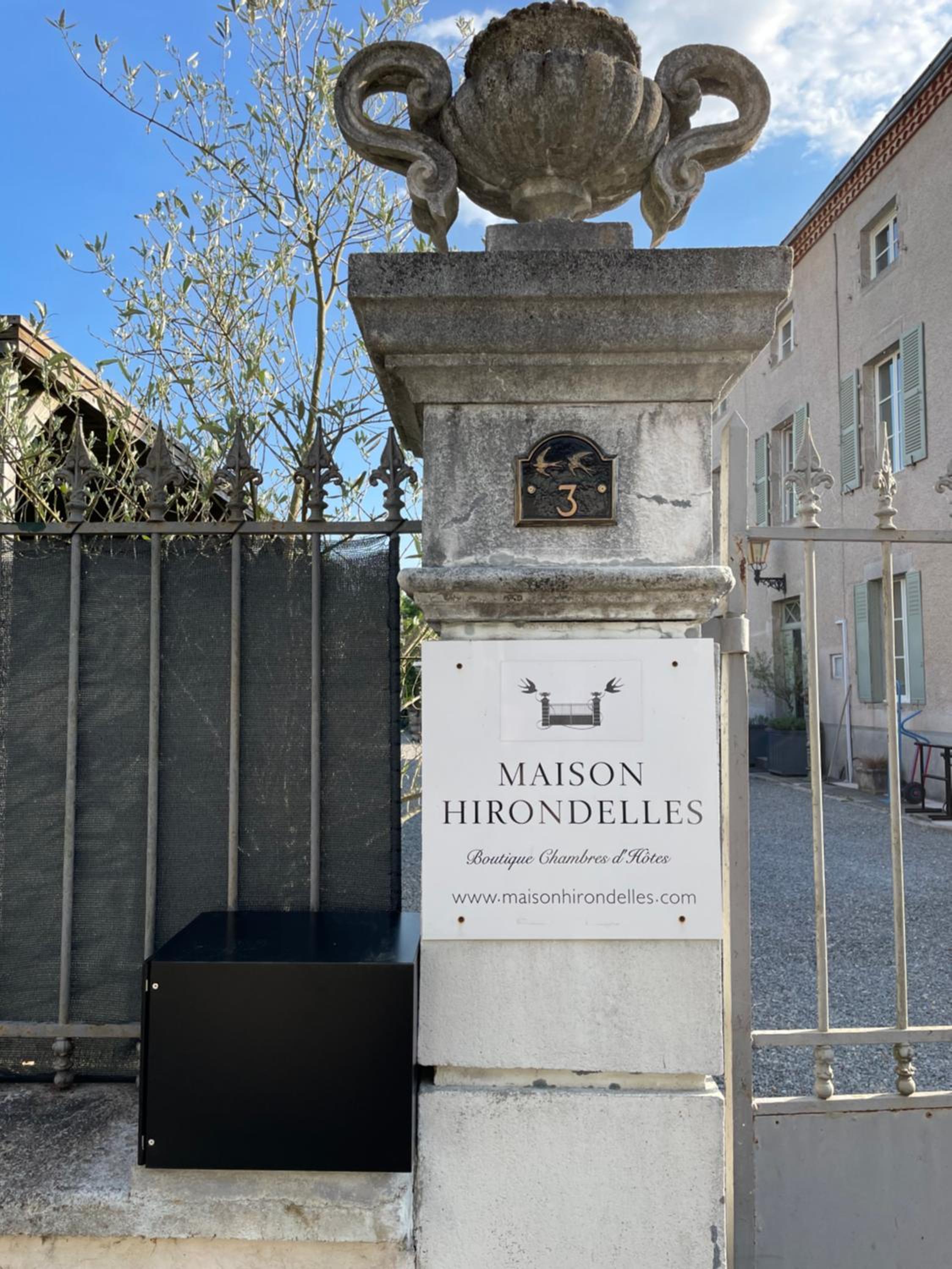 Maison Hirondelles Hôtes view 3