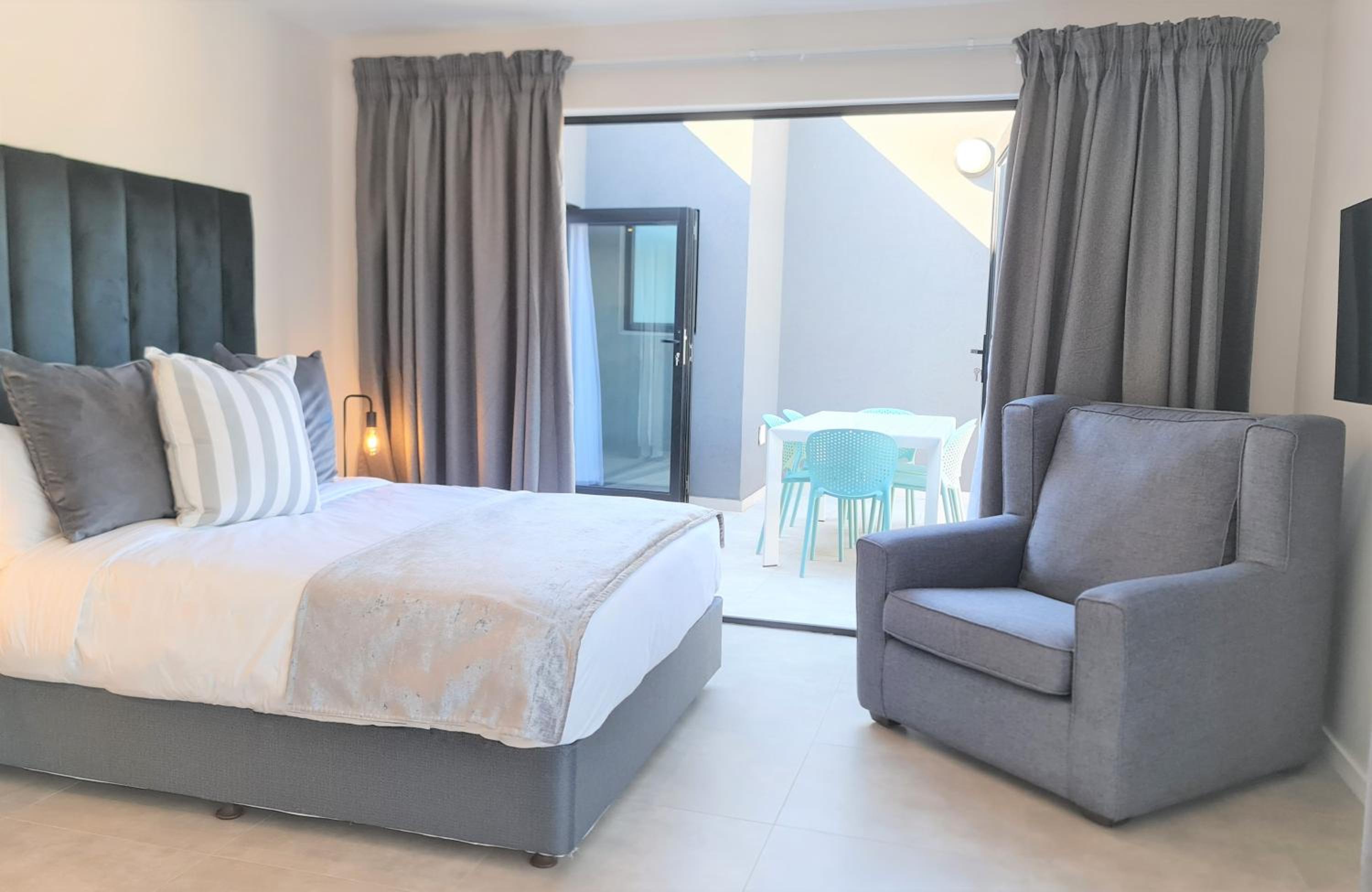 MINT Apartments Greenside