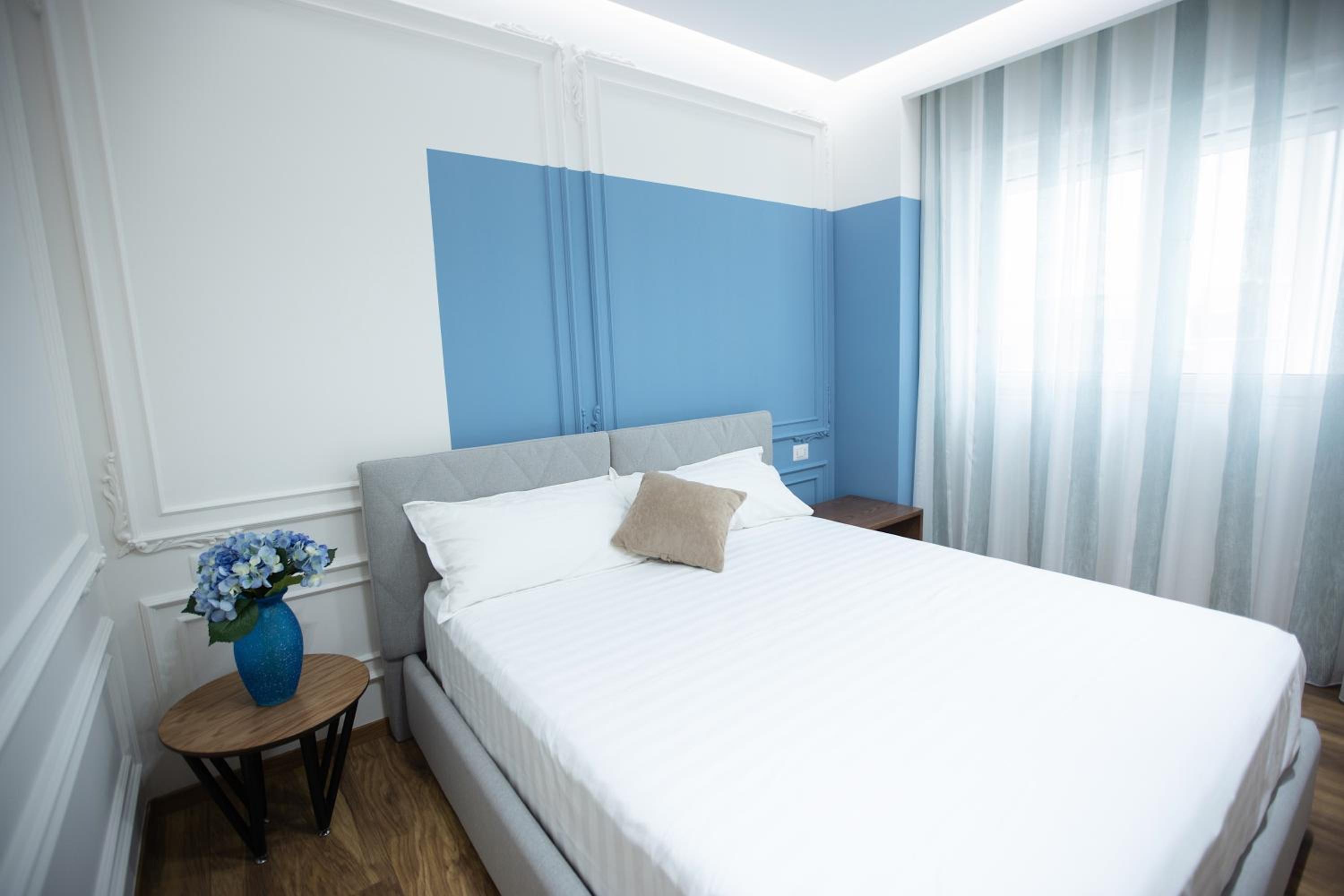 Tropicana Apartment
