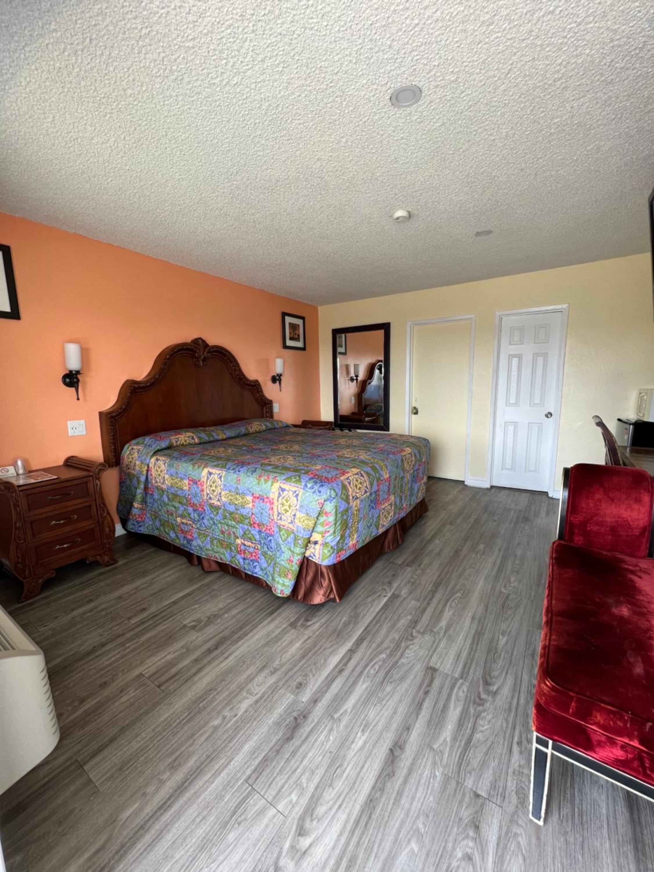 Walden Motel