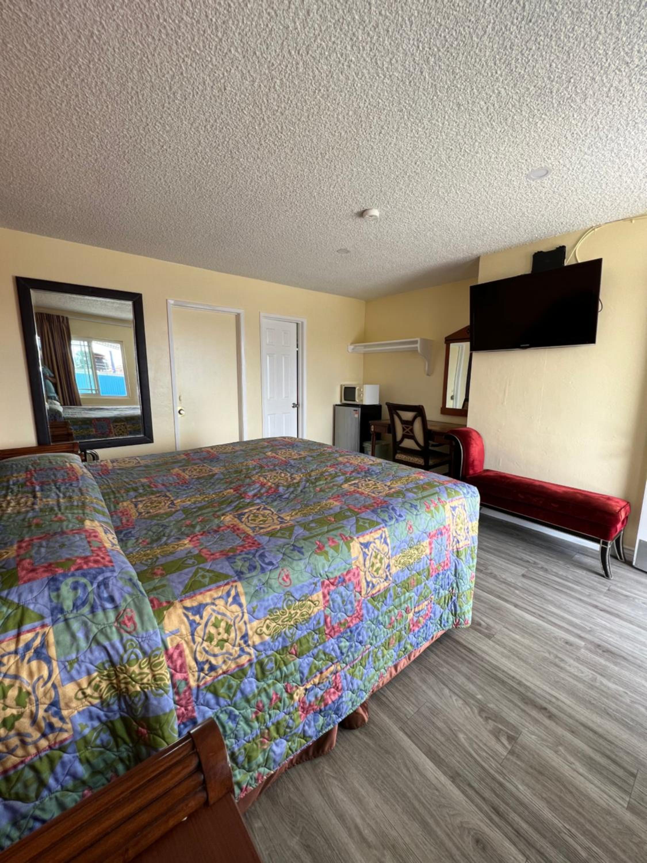 Walden Motel