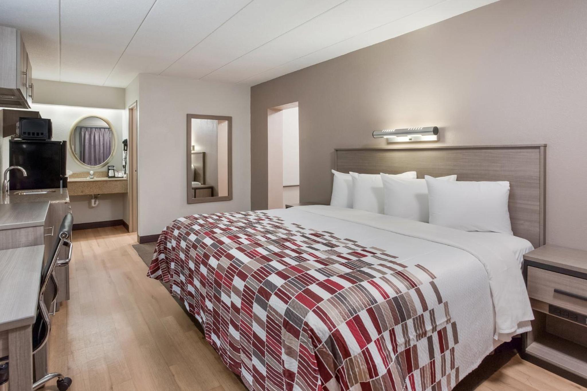 Red Roof Inn Philadelphia - Trevose, Photo 23