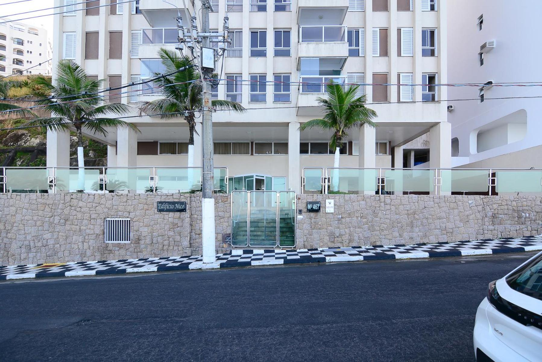 Apartamento no Morro do Maluf, frente ao mar view 3