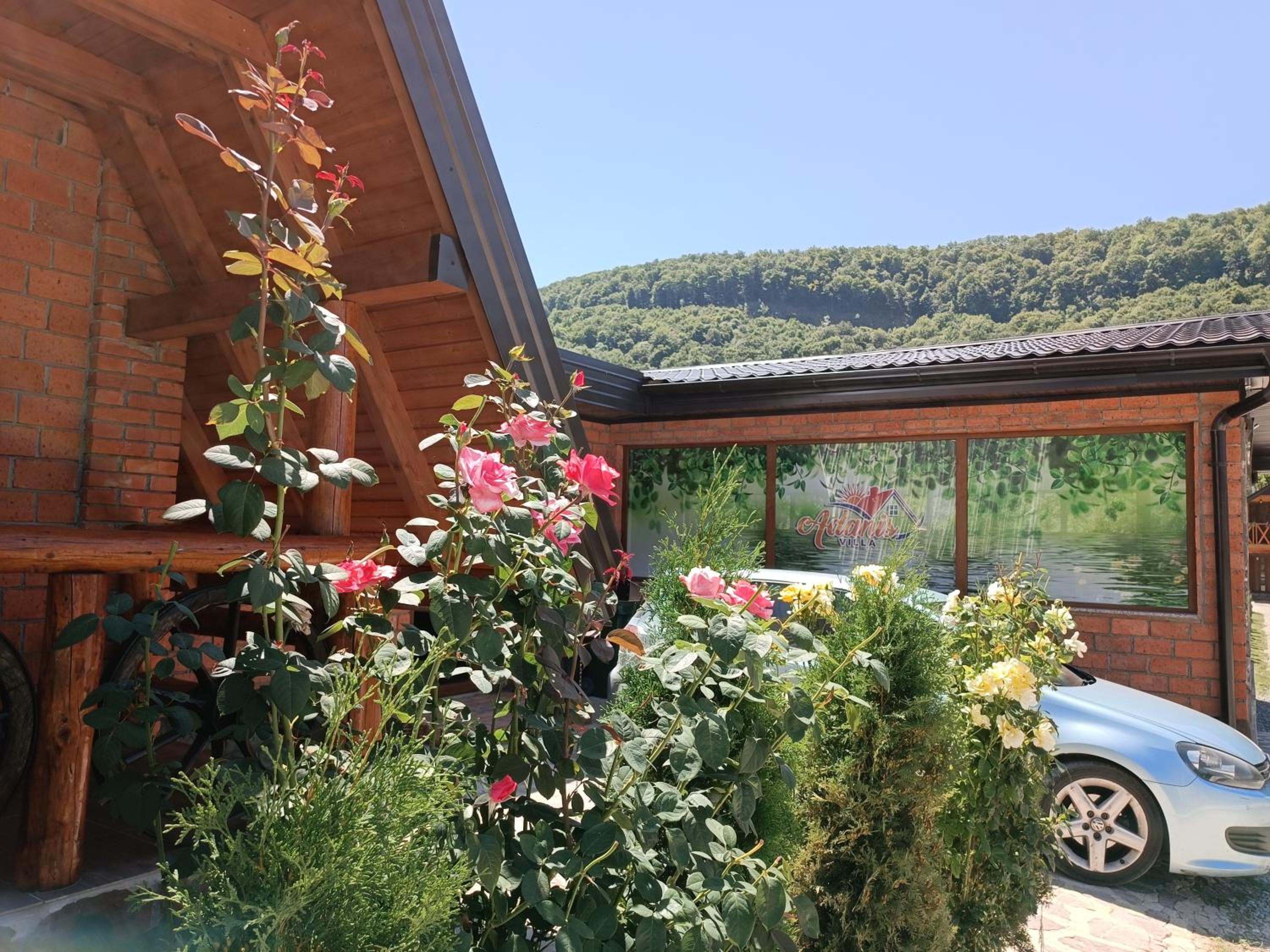 Villa Adanis