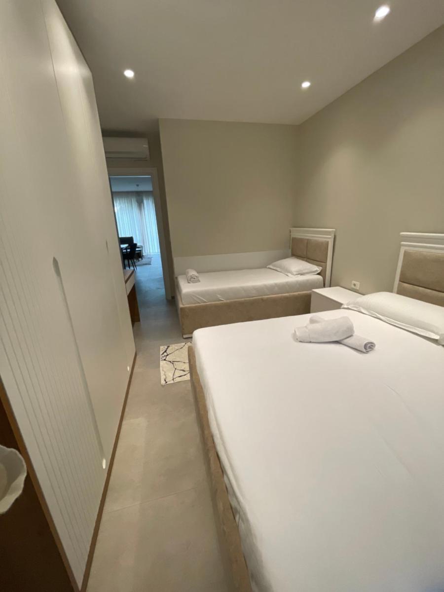 By Breeze Apartments photo 5