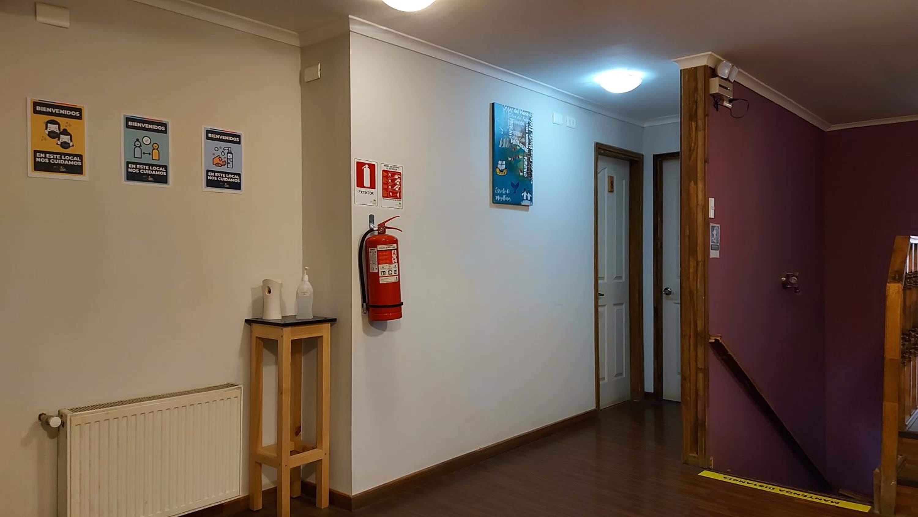 Hostal La Base