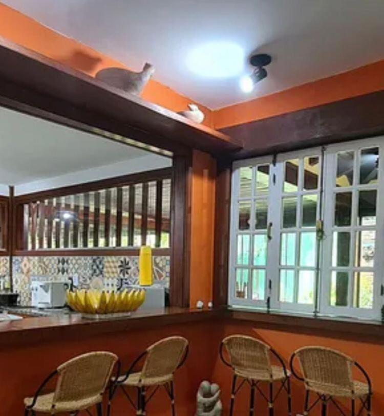 Búzios Praia da Ferradura Linda casa dentro de Condomínio com toda infraestrutura - água e luz inclusos na tarifa