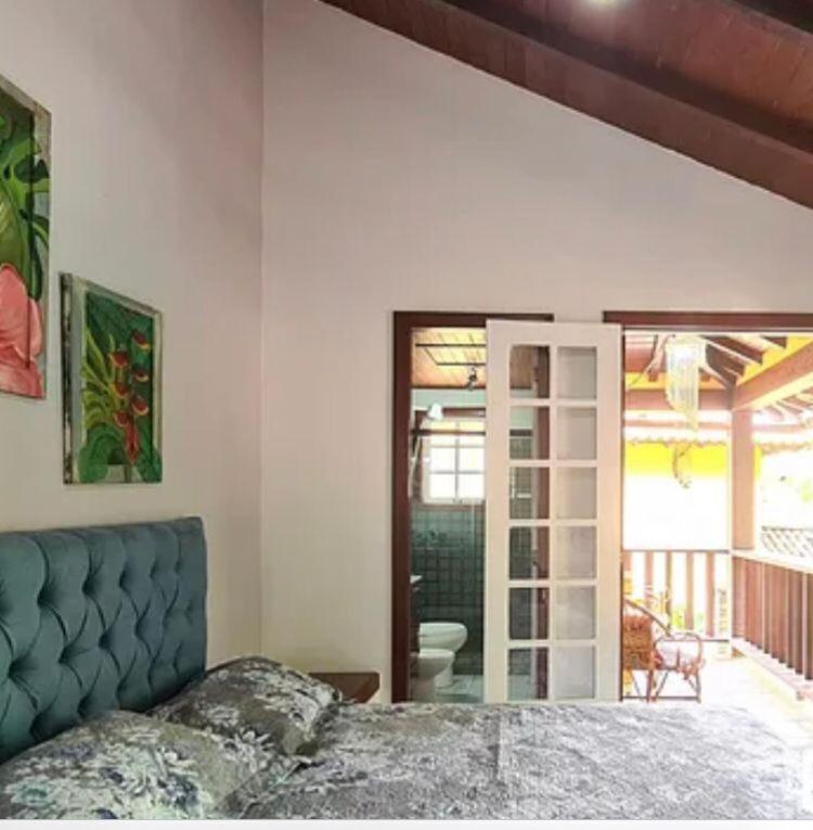 Búzios Praia da Ferradura Linda casa dentro de Condomínio com toda infraestrutura - água e luz inclusos na tarifa