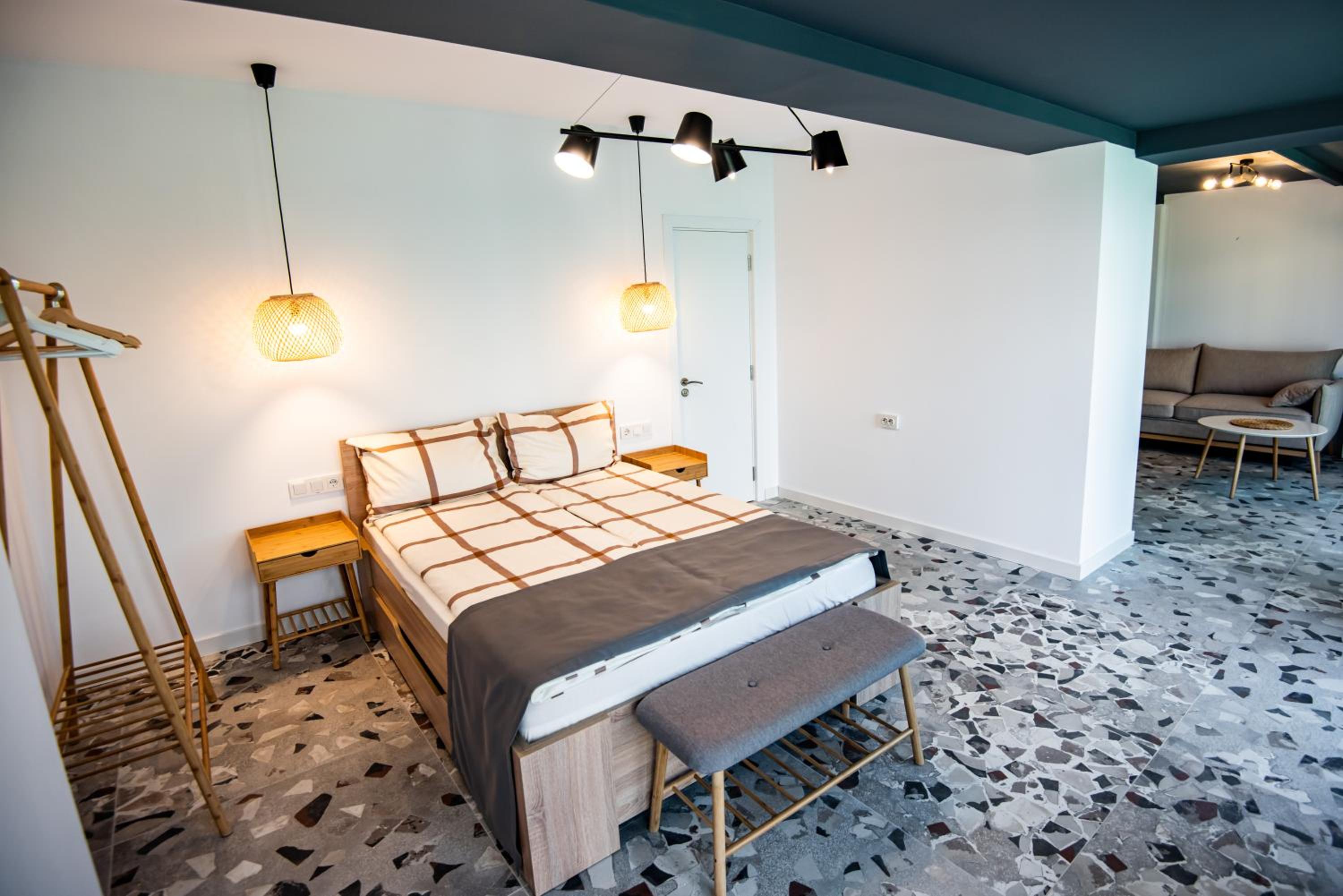 Guest House 7