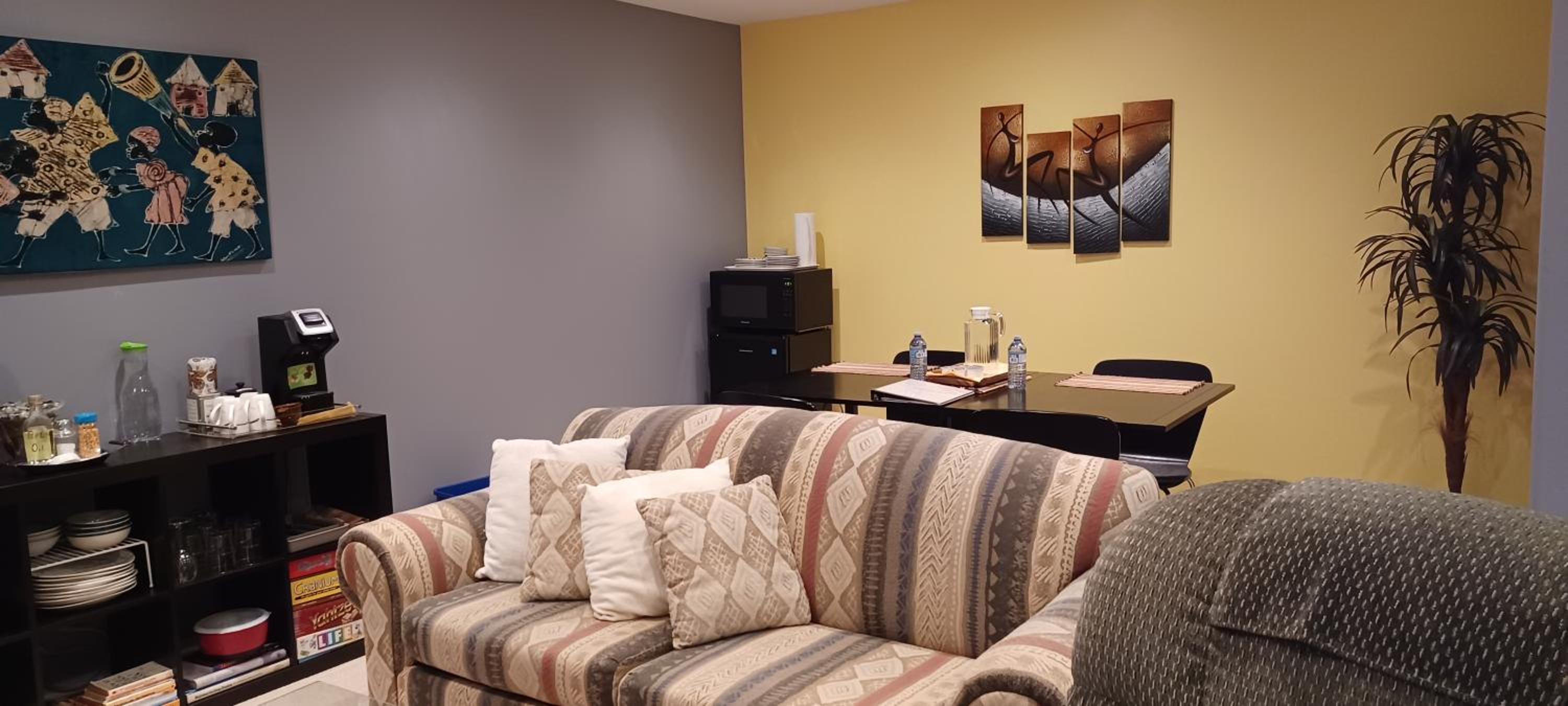 Mountain Calm & Private Ensuite Hosted by Maureen