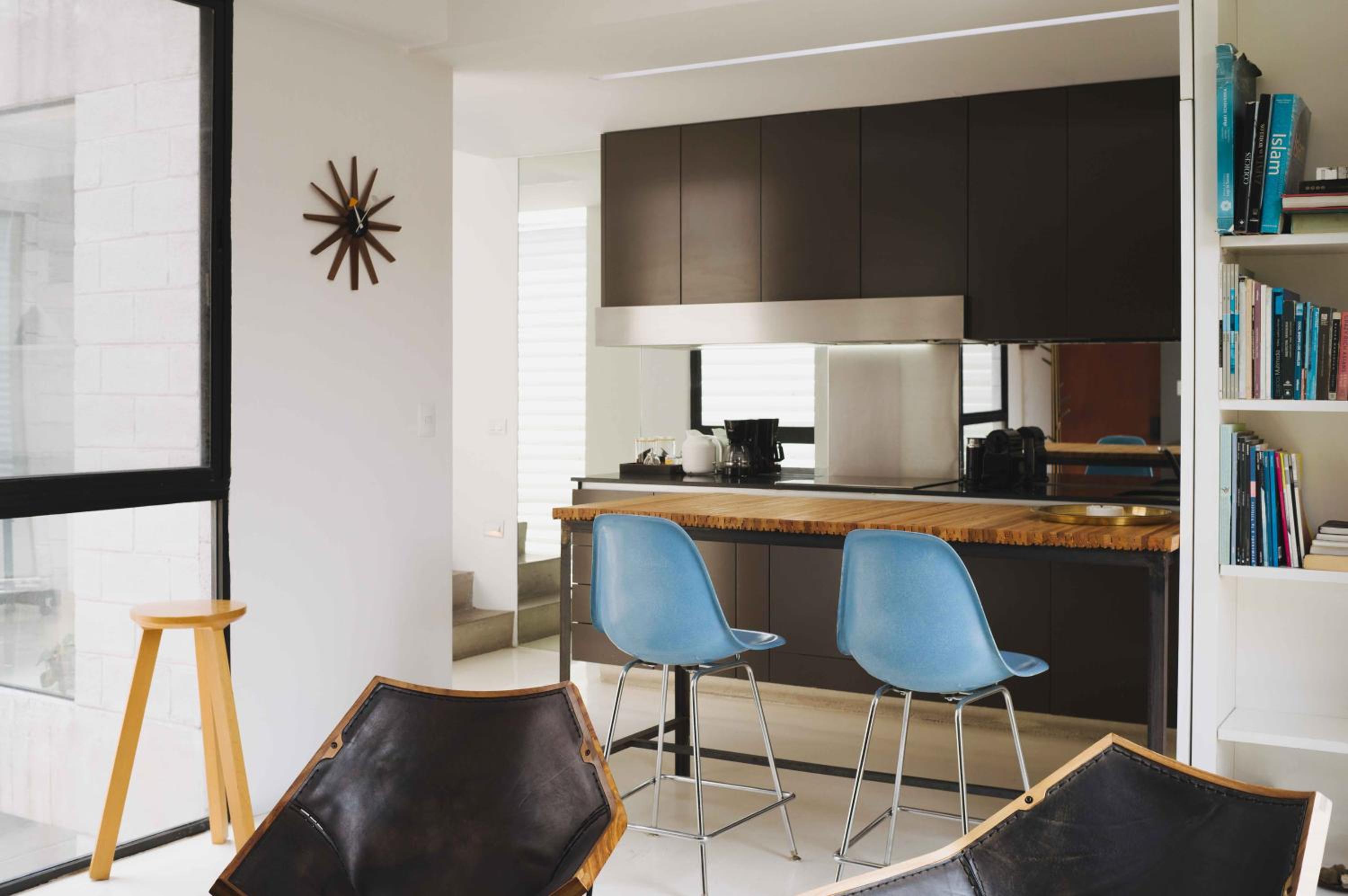 Chic Design with Roof Garden and AC photo 3