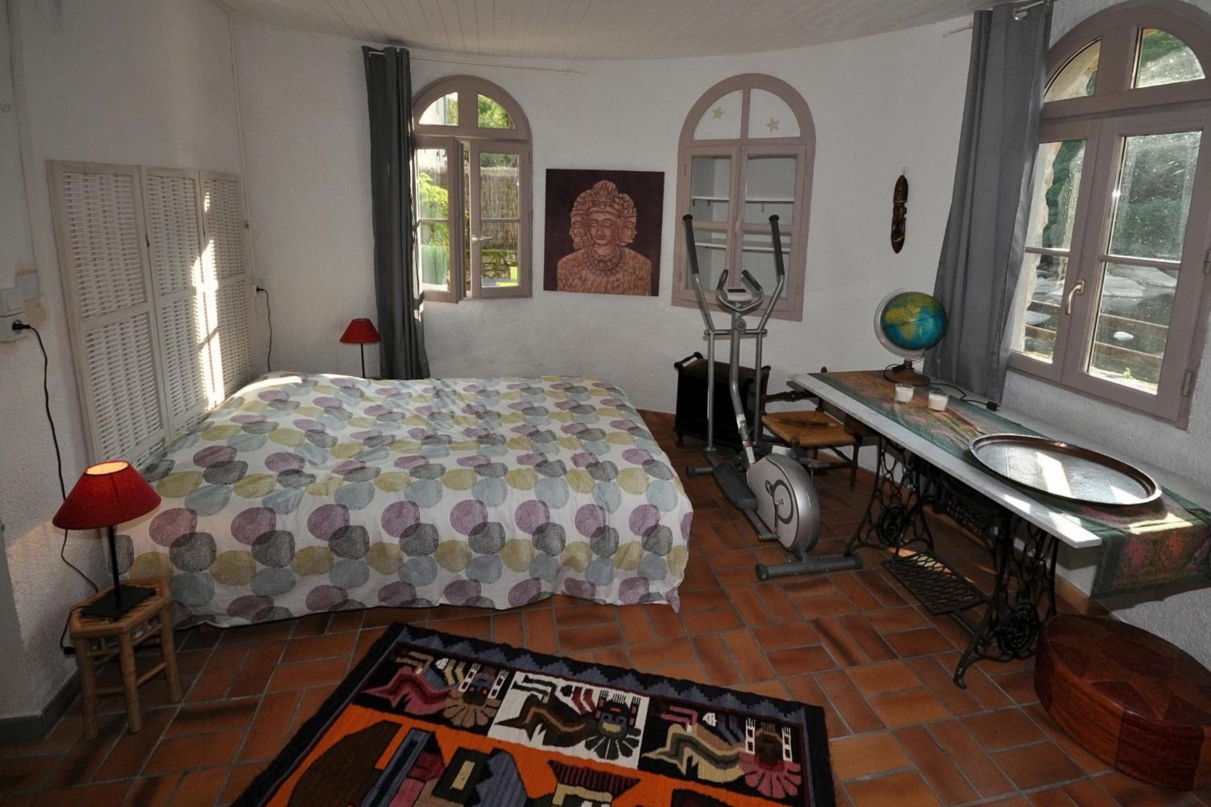 Photo 7