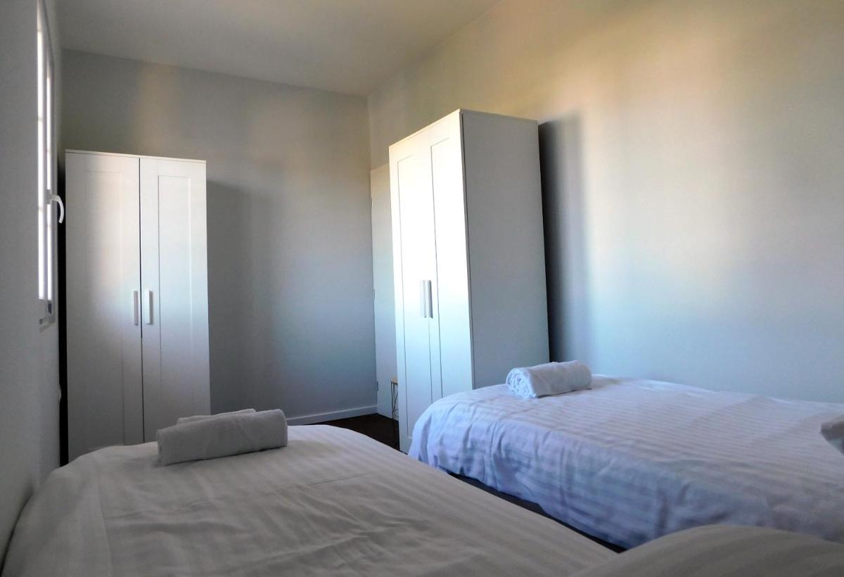 Hotel Island of love 2 - Image 1