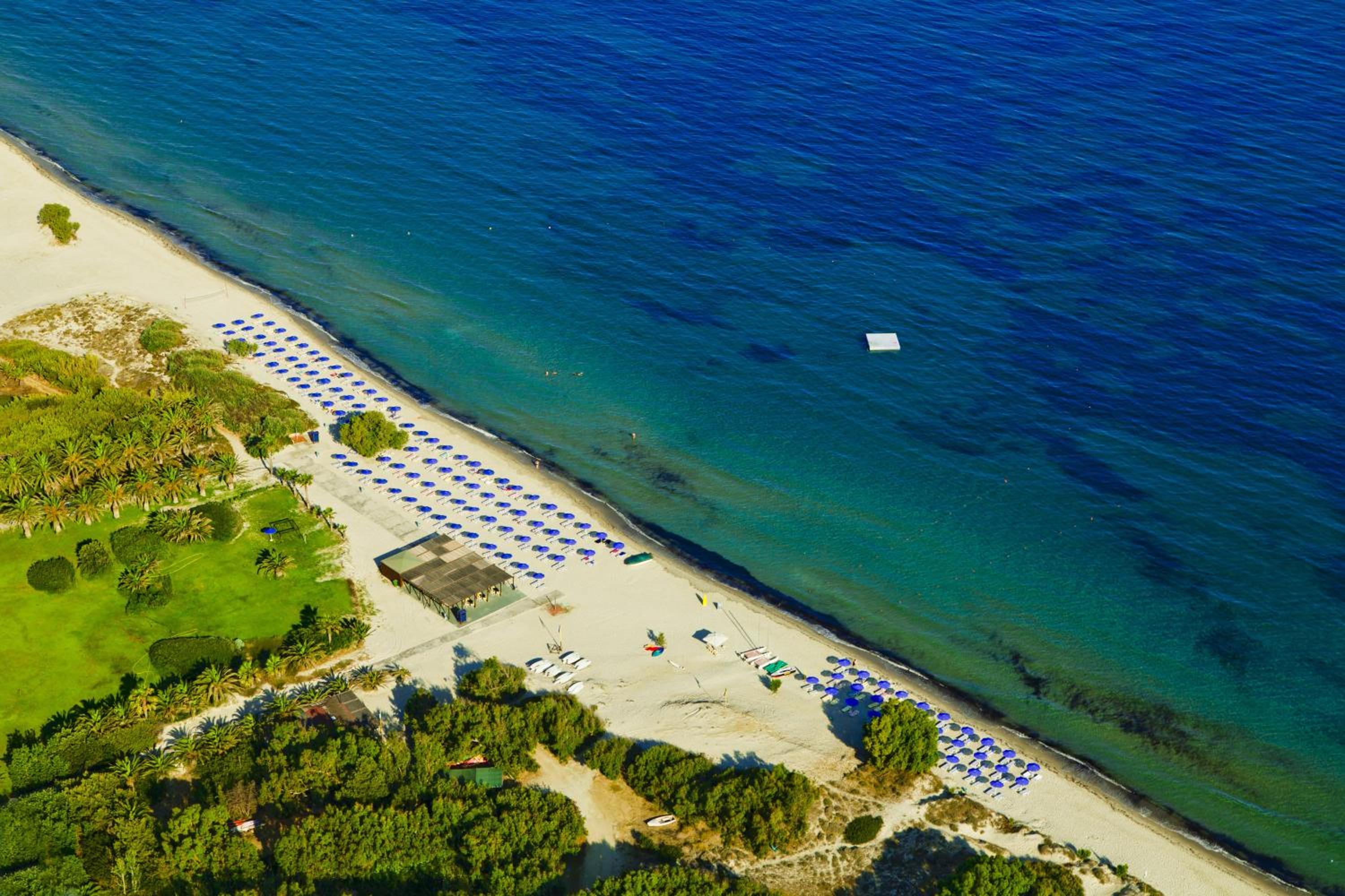 Caravia Beach Hotel