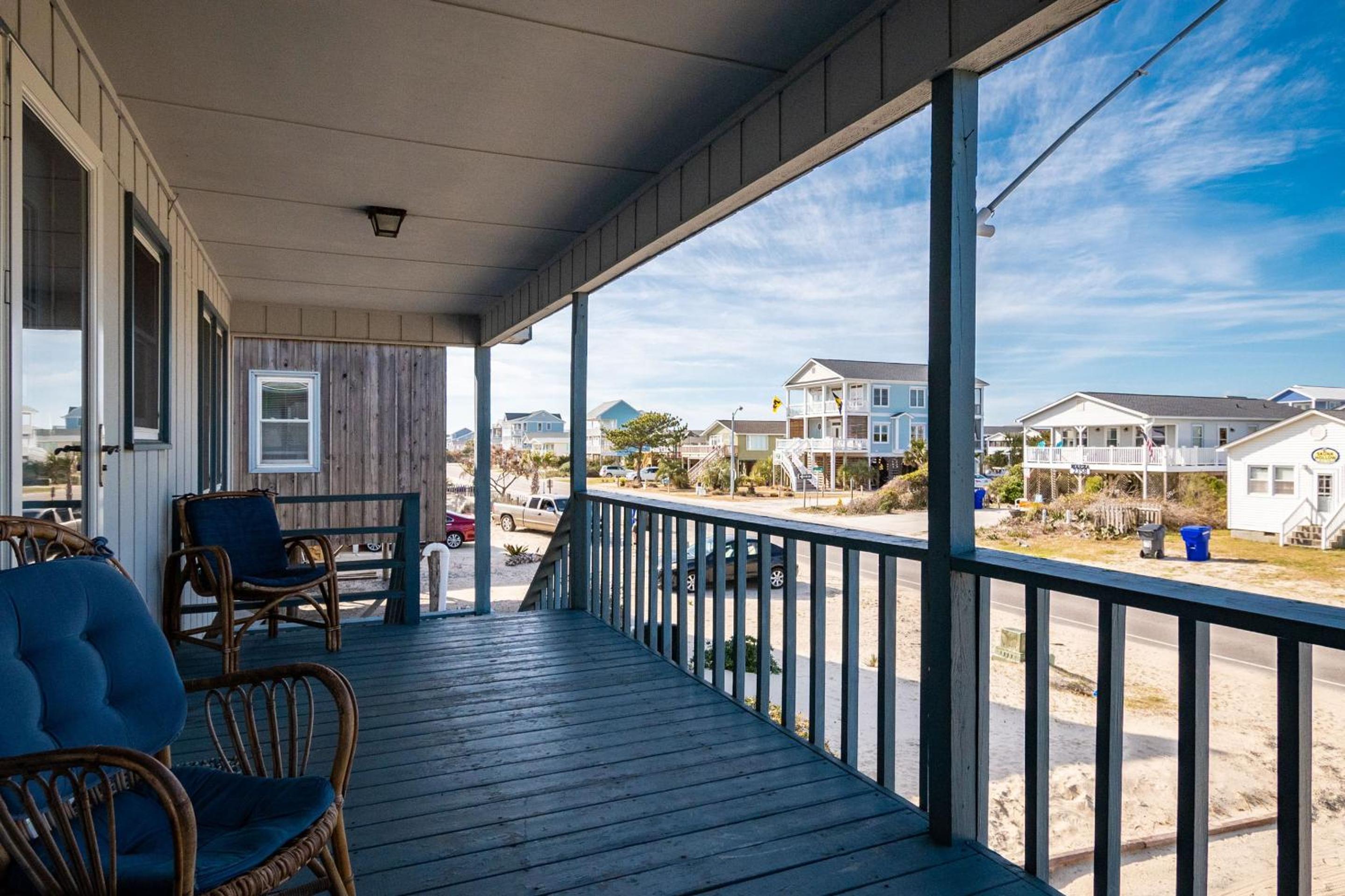 Afternoon Delight by Oak Island Accommodations view 5