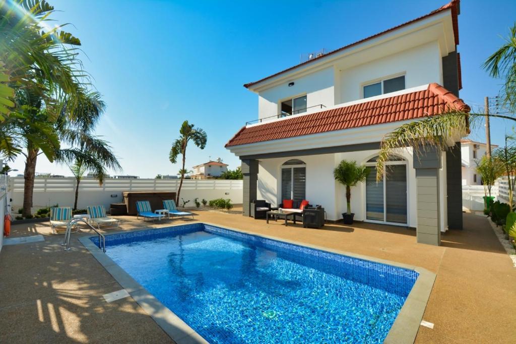 Villa Mario - 2min walk from Kapparis Beach