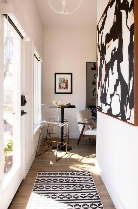 The Studio on Ast., Downtown Bentonville near all!