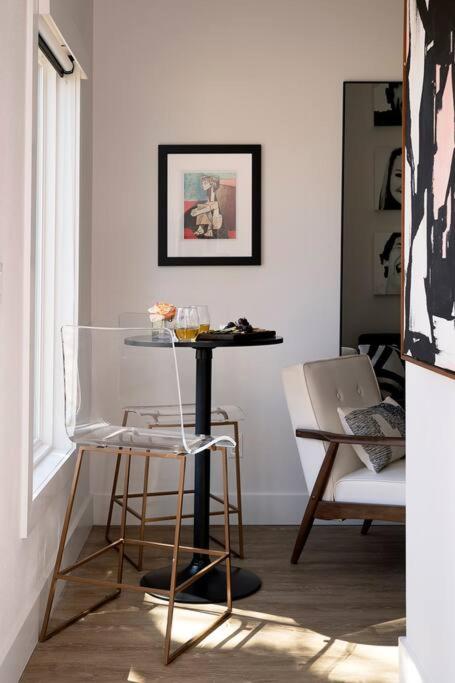 The Studio on Ast., Downtown Bentonville near all!