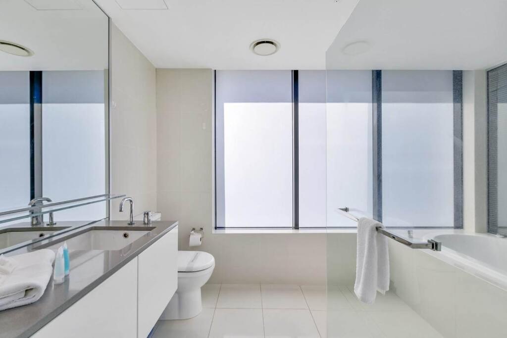2BR Unit Heart of Surfers Paradise - Spa, Pool