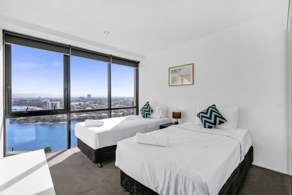 2BR Unit Heart of Surfers Paradise - Spa, Pool