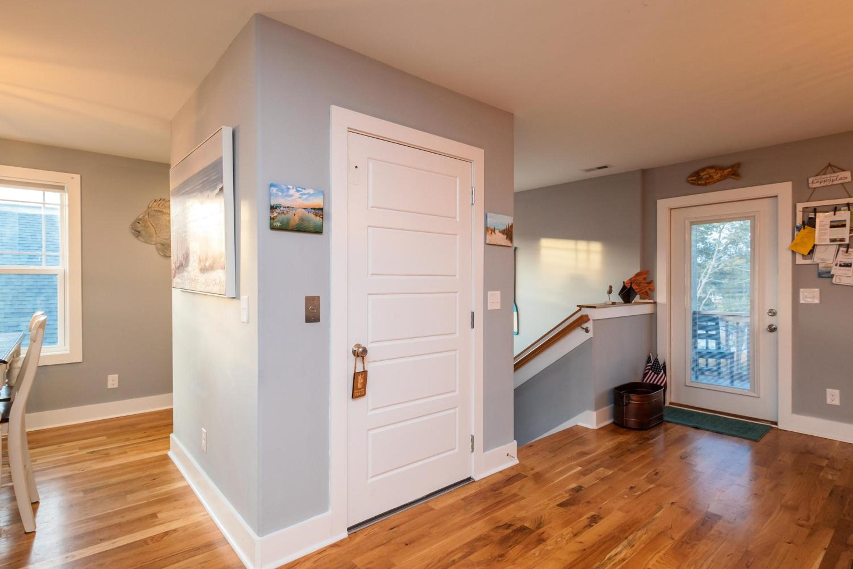 Beach 45 by Oak Island Accommodations view 4