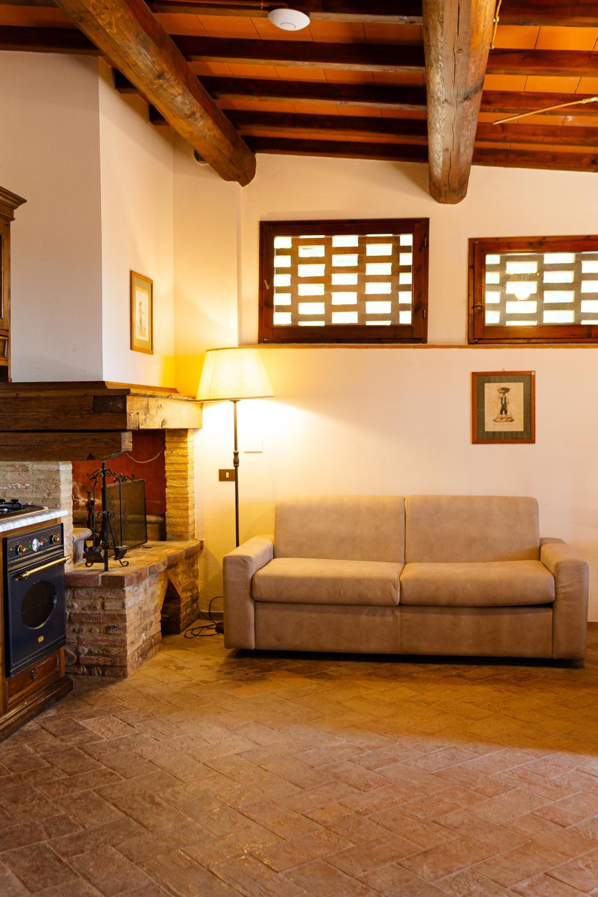 Podere Mezzastrada - Place of Charme