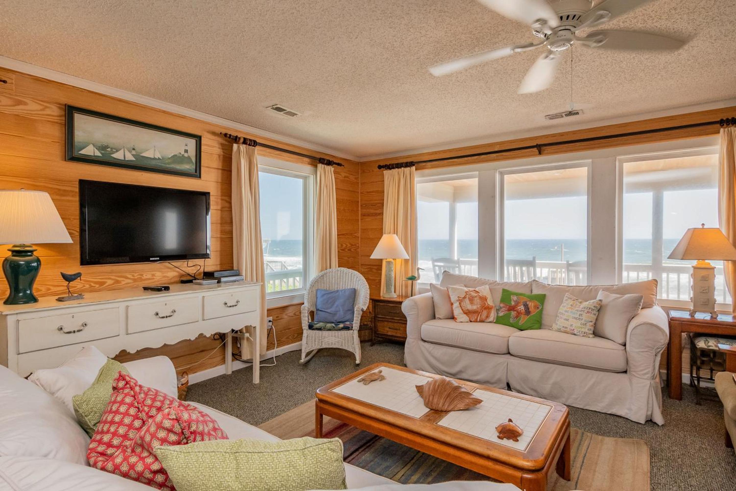 Beach Barracks by Oak Island Accommodations view 5