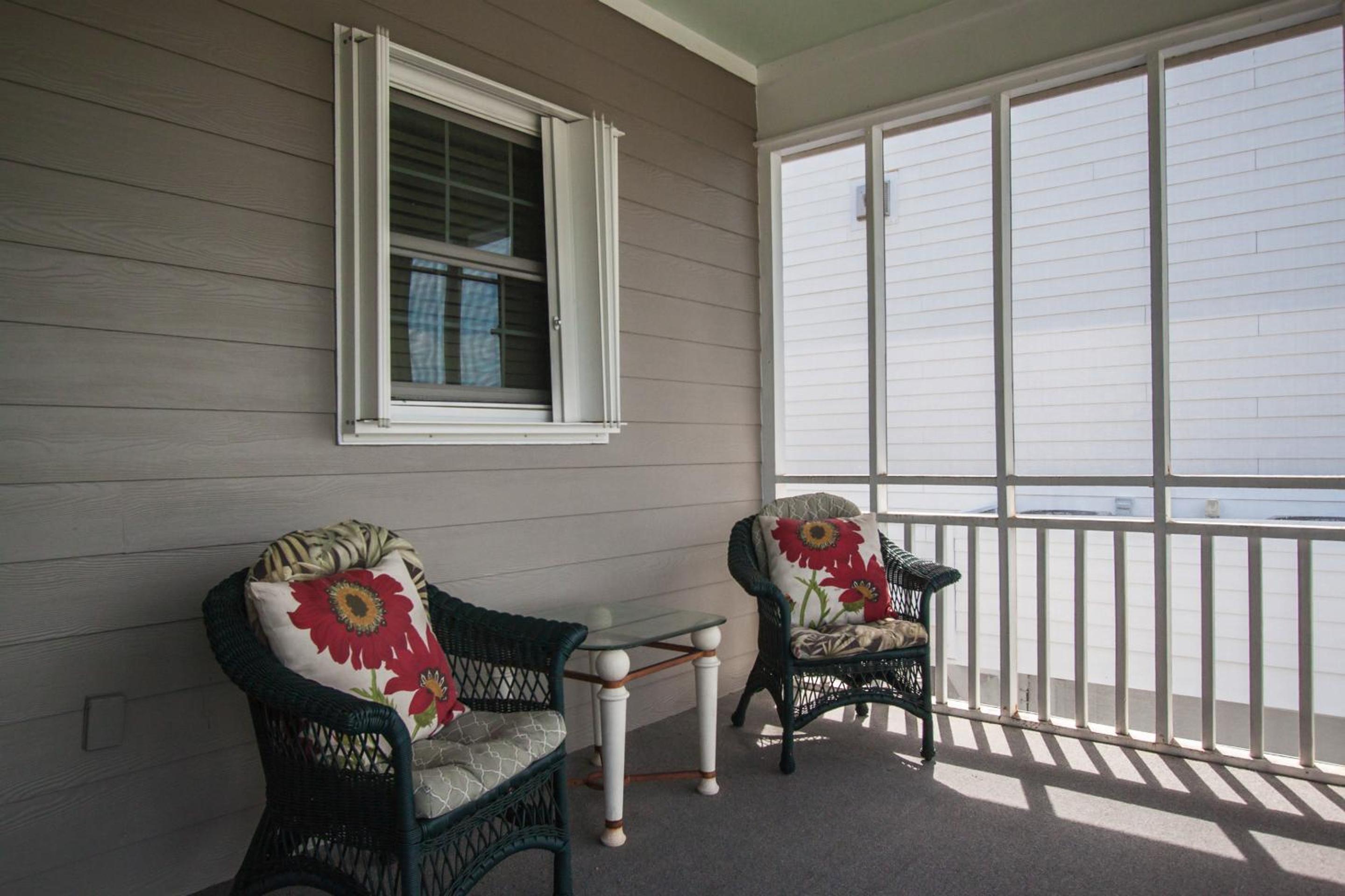 Beach Joy by Oak Island Accommodations view 2