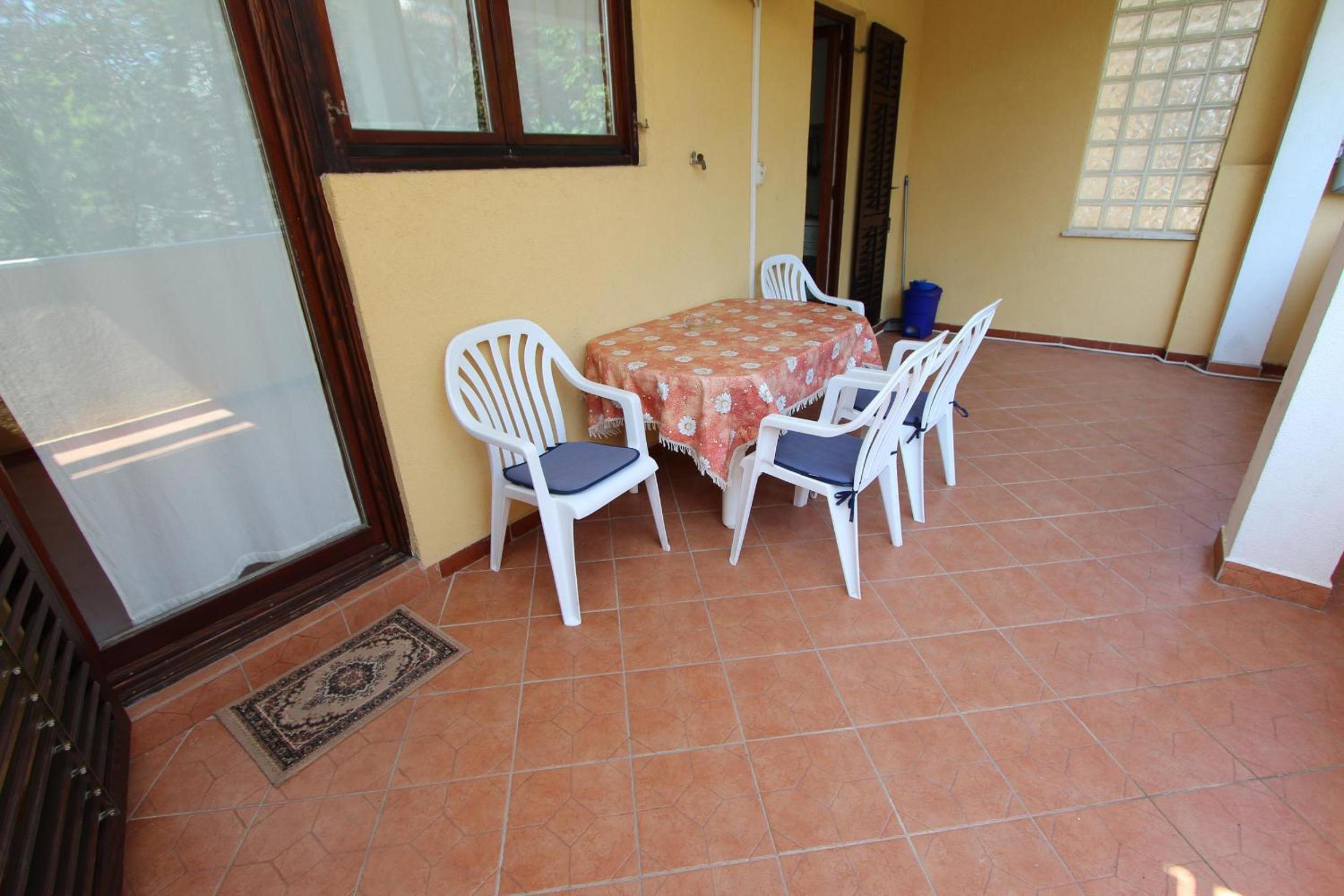 Apartments Lora