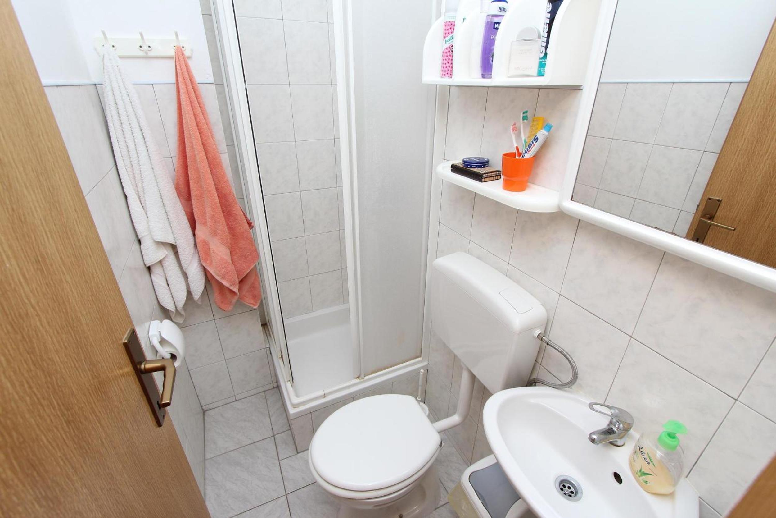 Apartments Lora