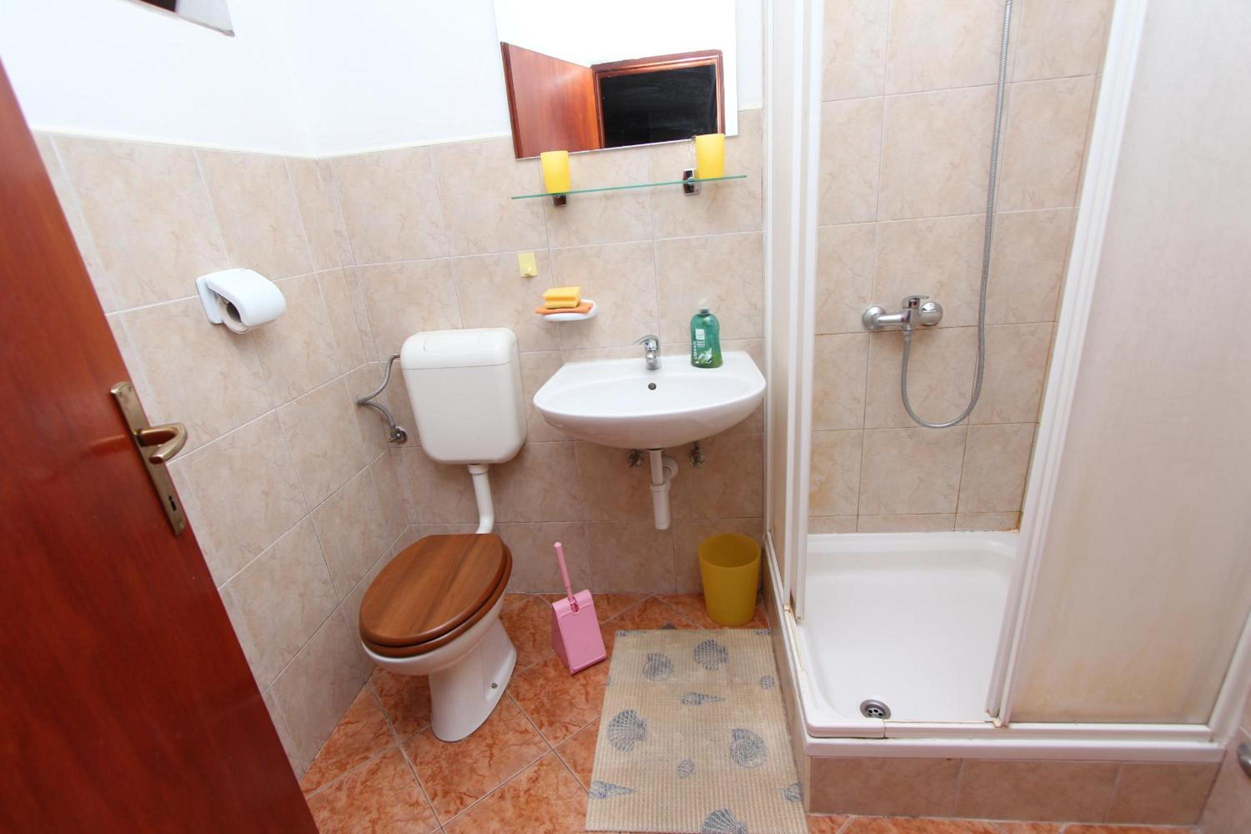 Apartments Lora