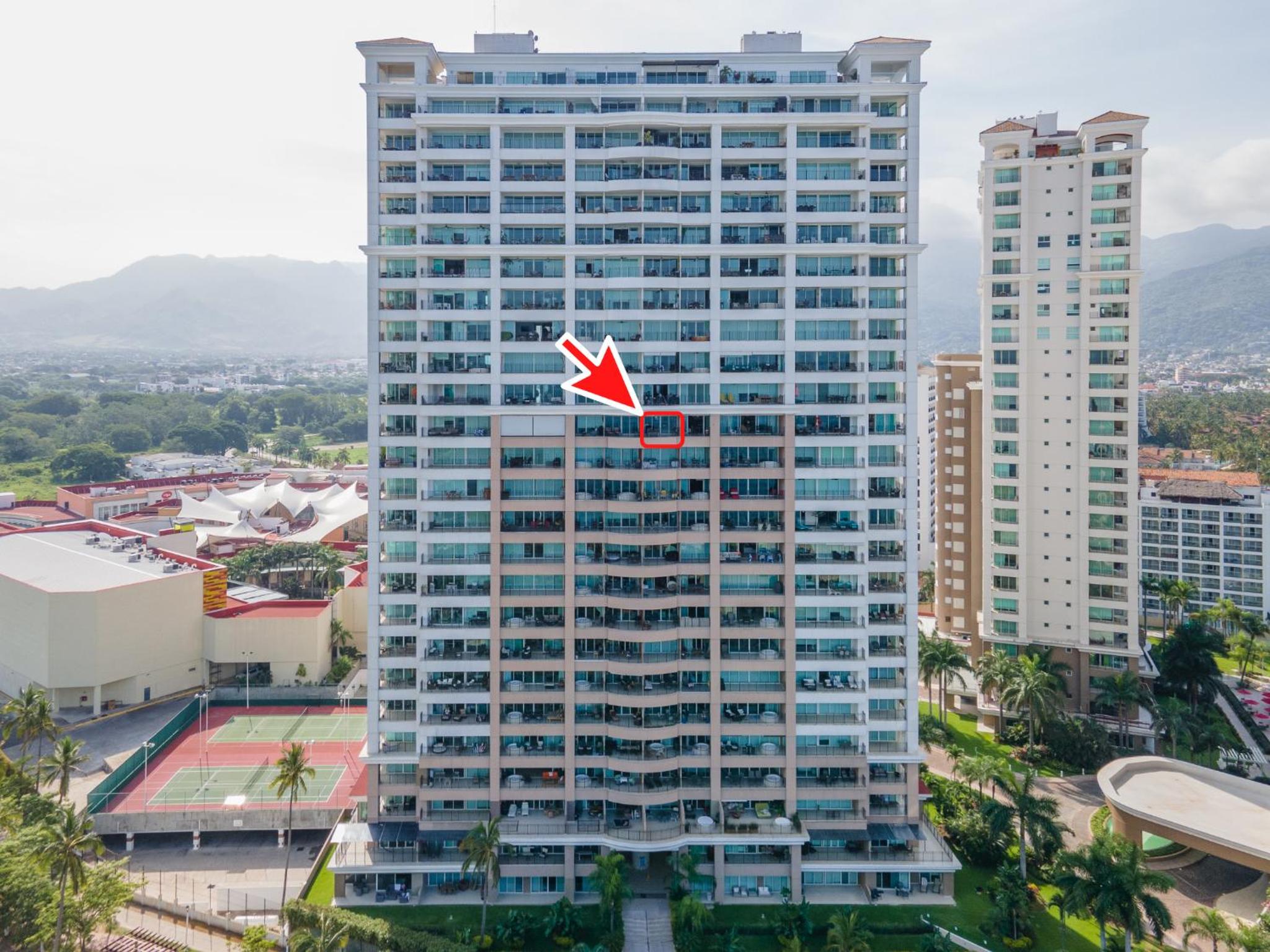 Ocean Front Condo Sleeps 4 Adults-Grand Venetian T3000-1606 view 4