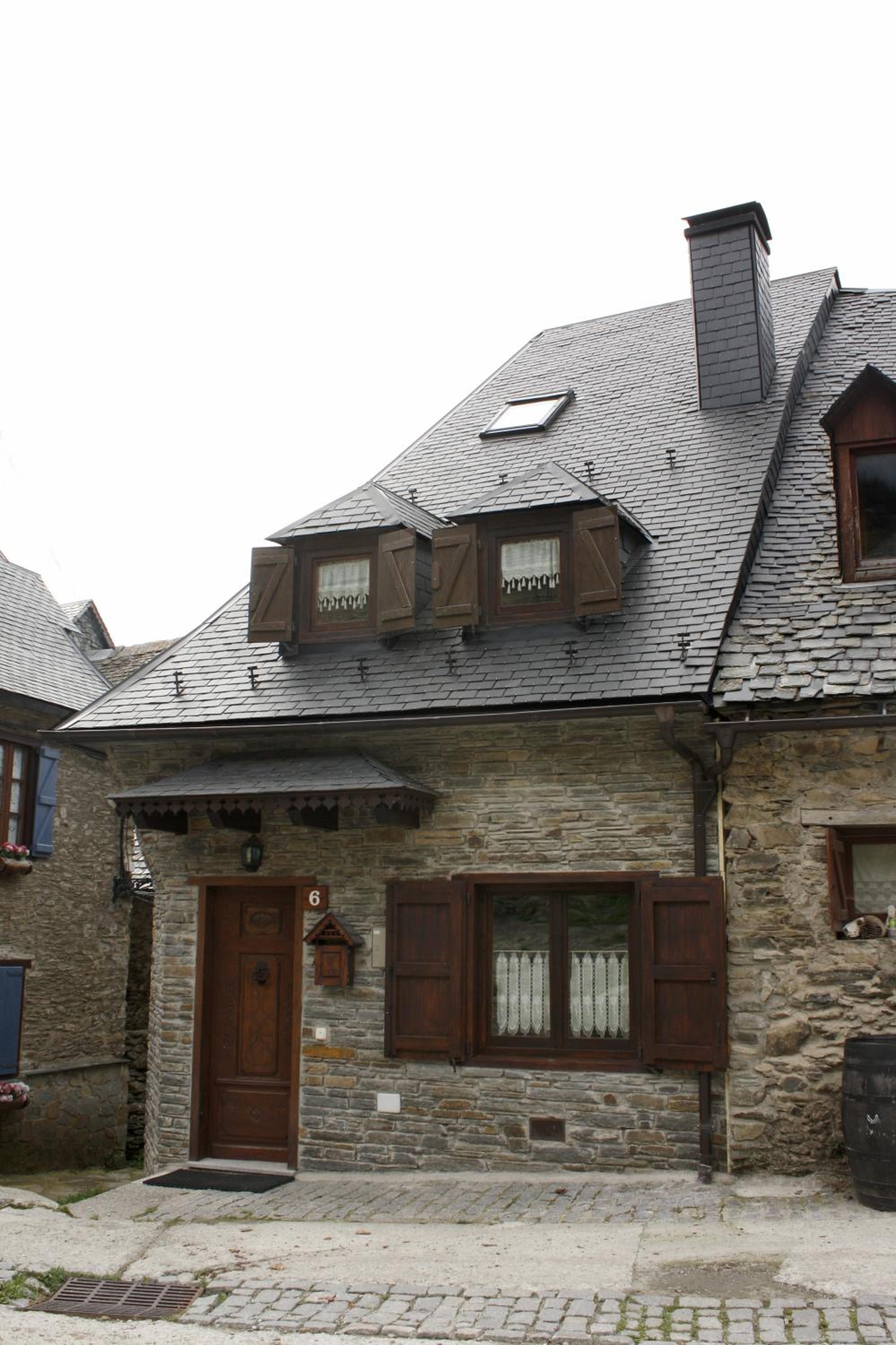 Apartamentos Valle de Aran view 2