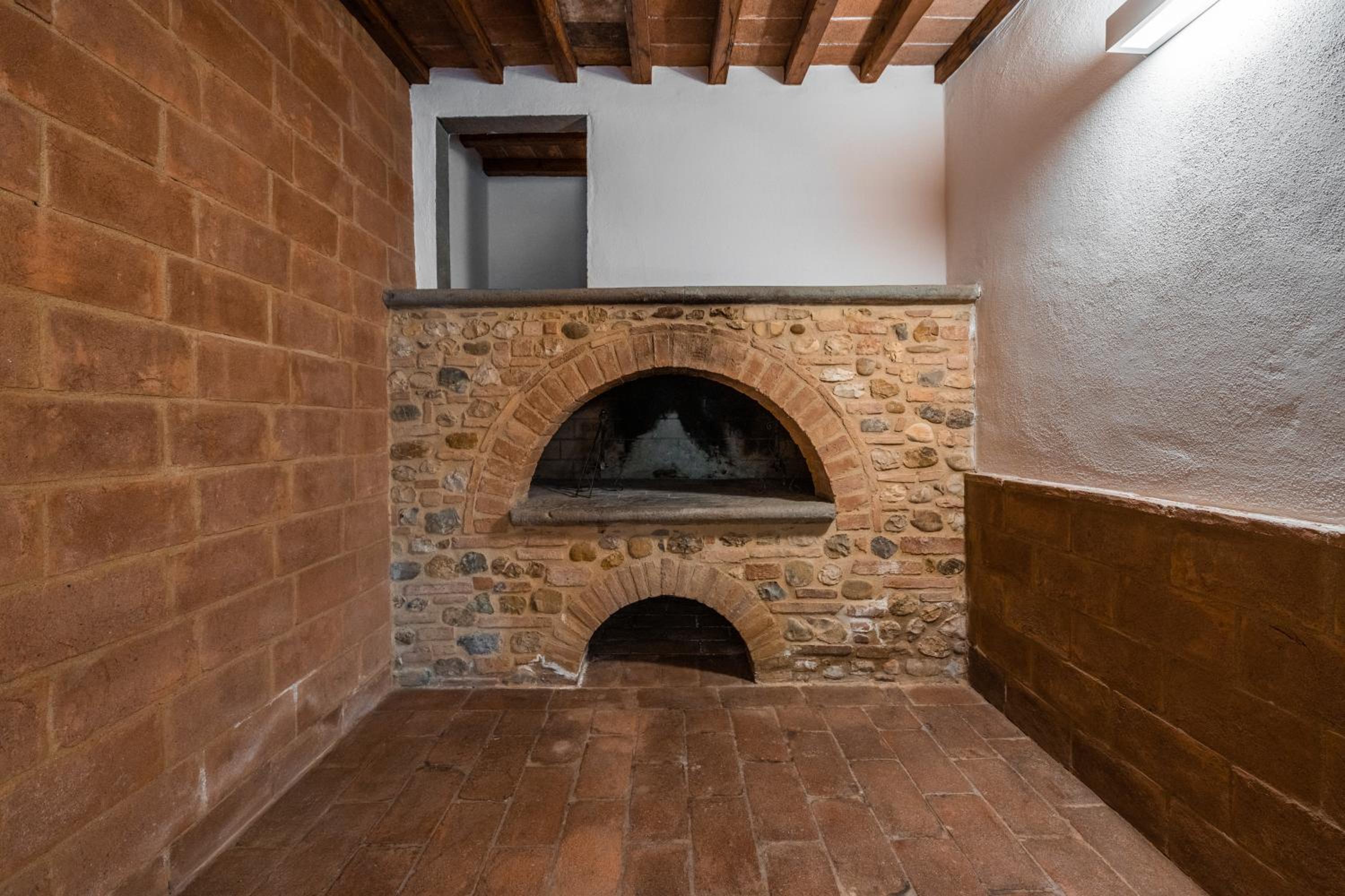 Podere Mezzastrada - Place of Charme