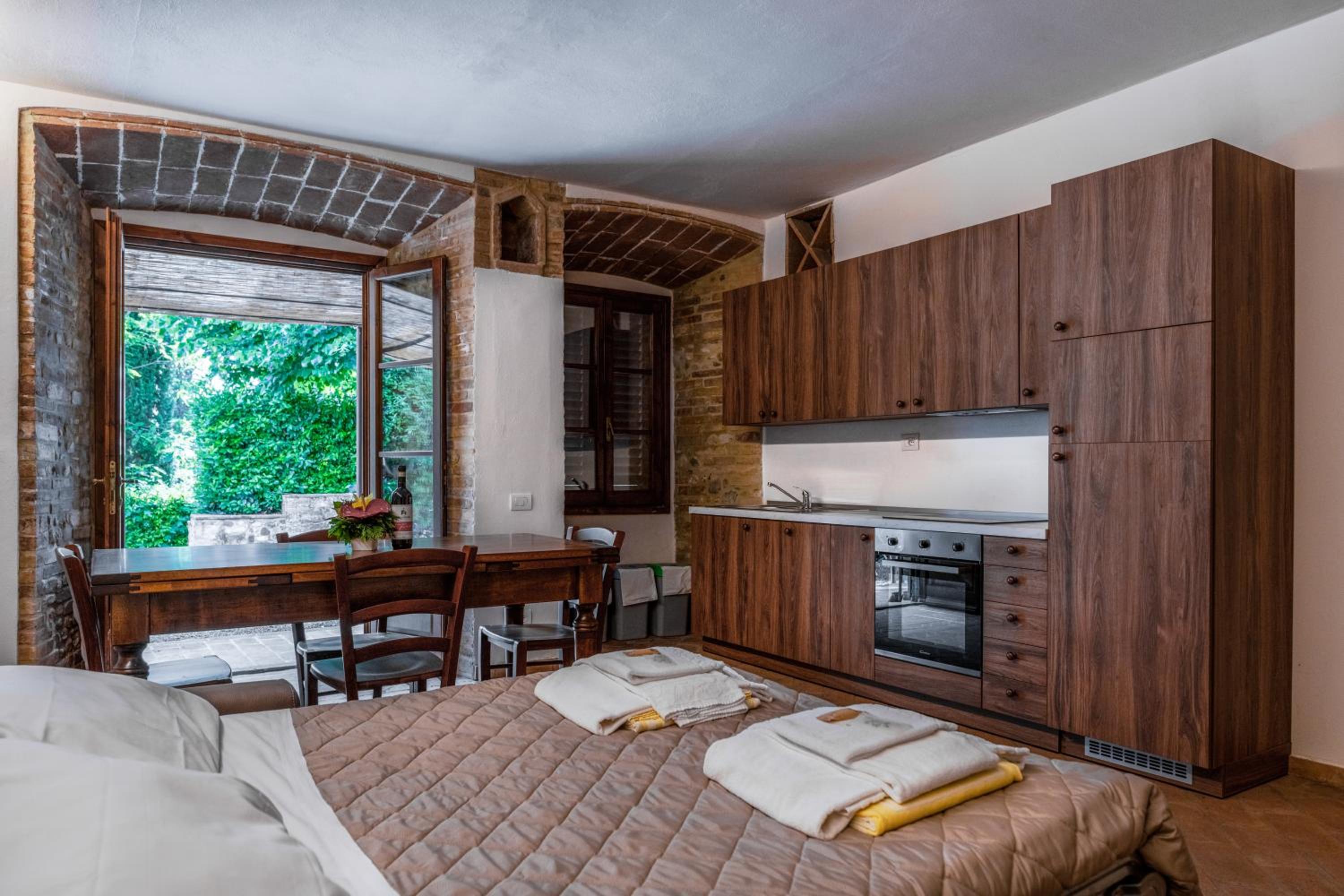 Podere Mezzastrada - Place of Charme