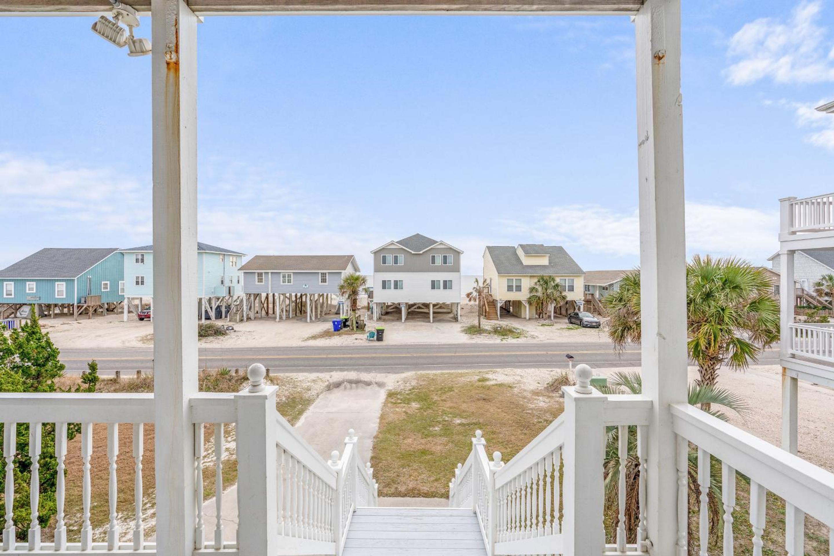 5 Buoys by Oak Island Accommodations view 3