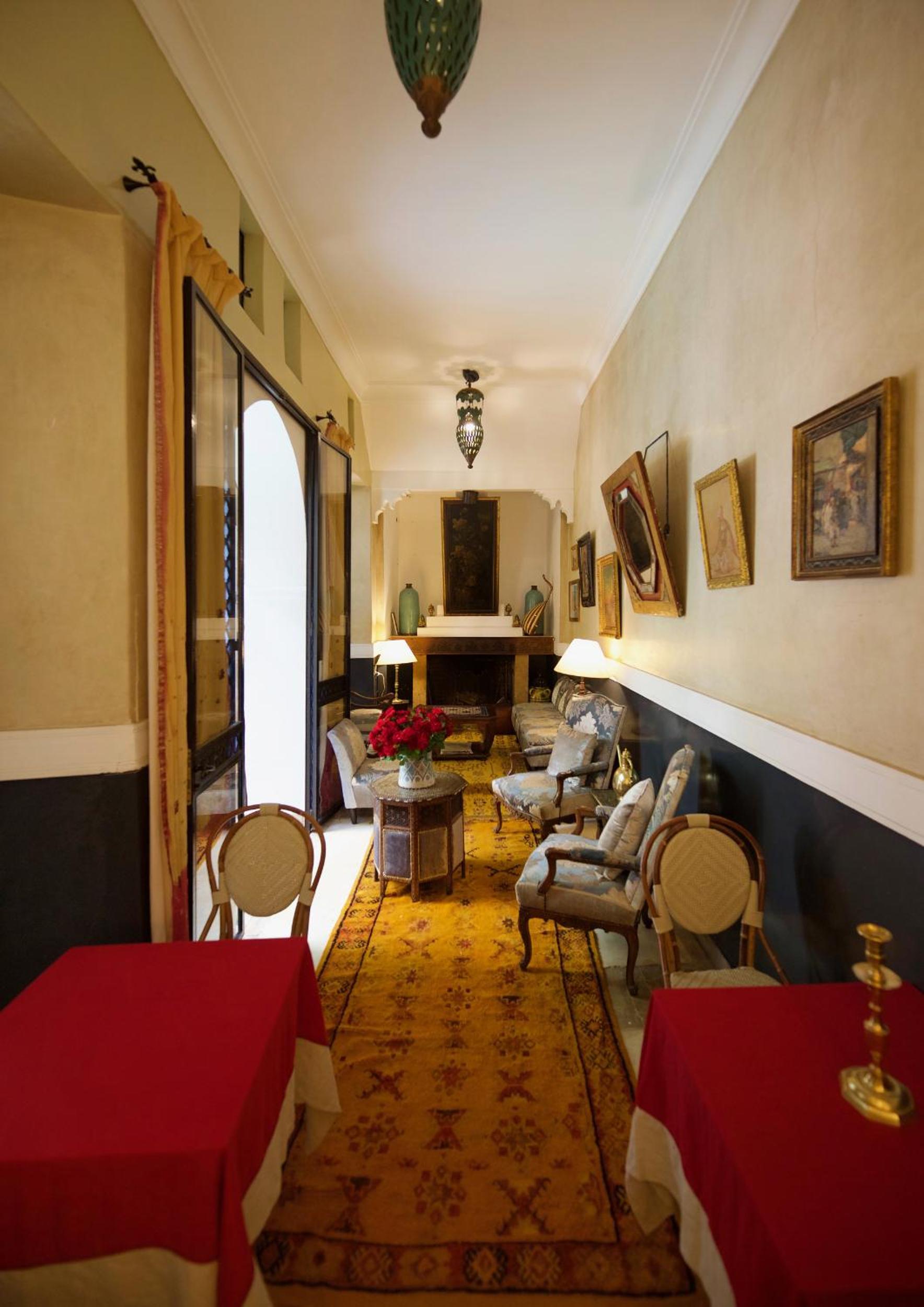 lounge