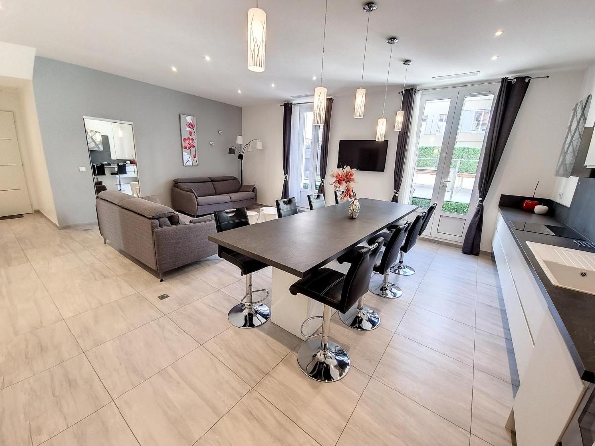 Appartement Cannes Centre view 3