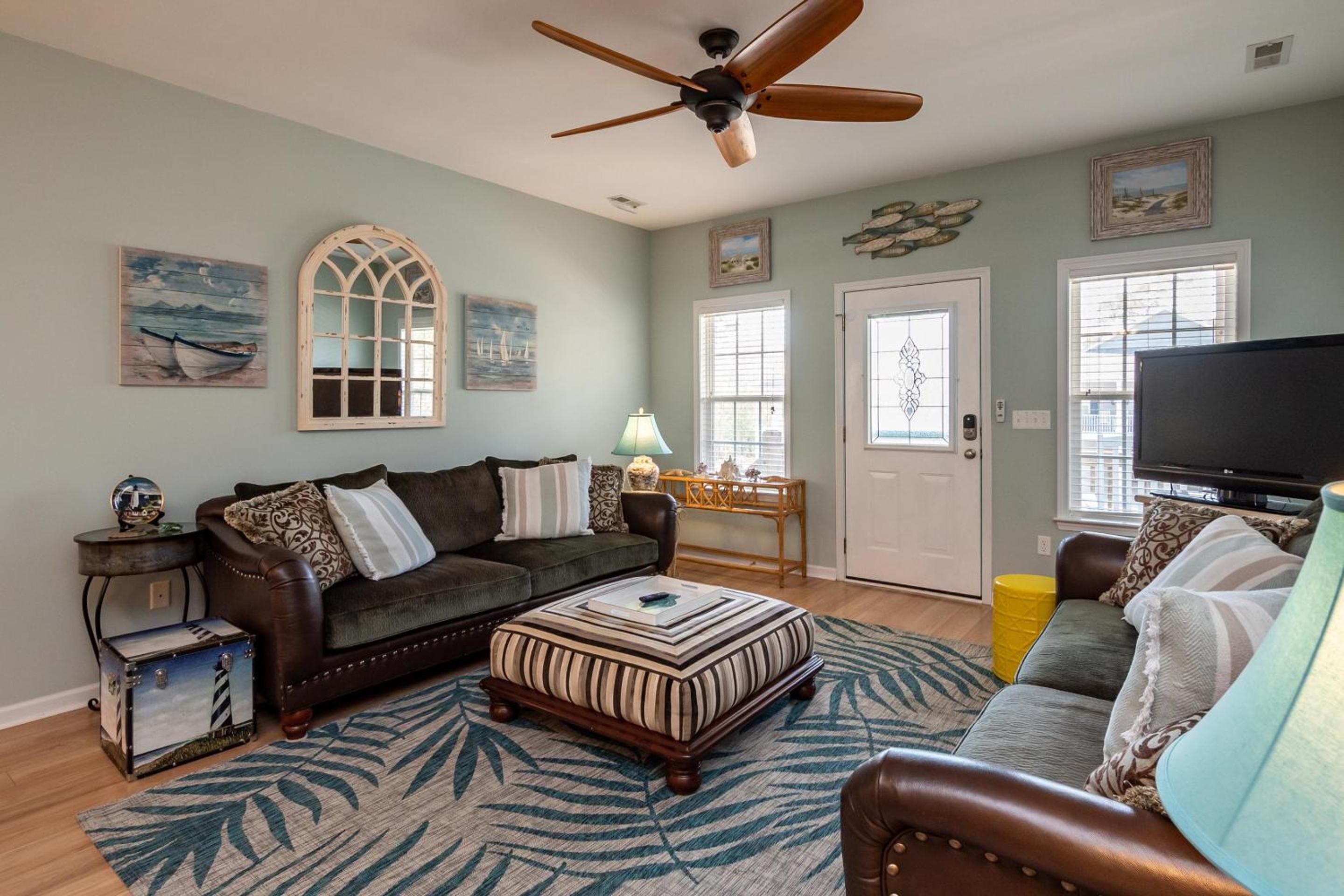Nemo's Place by Oak Island Accommodations view 3