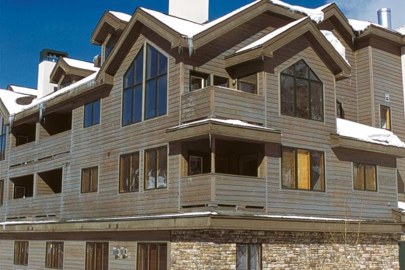 Studio Colorado Vacation Rental Located Near River Run Village With Hot Tub And Pool Access view 3