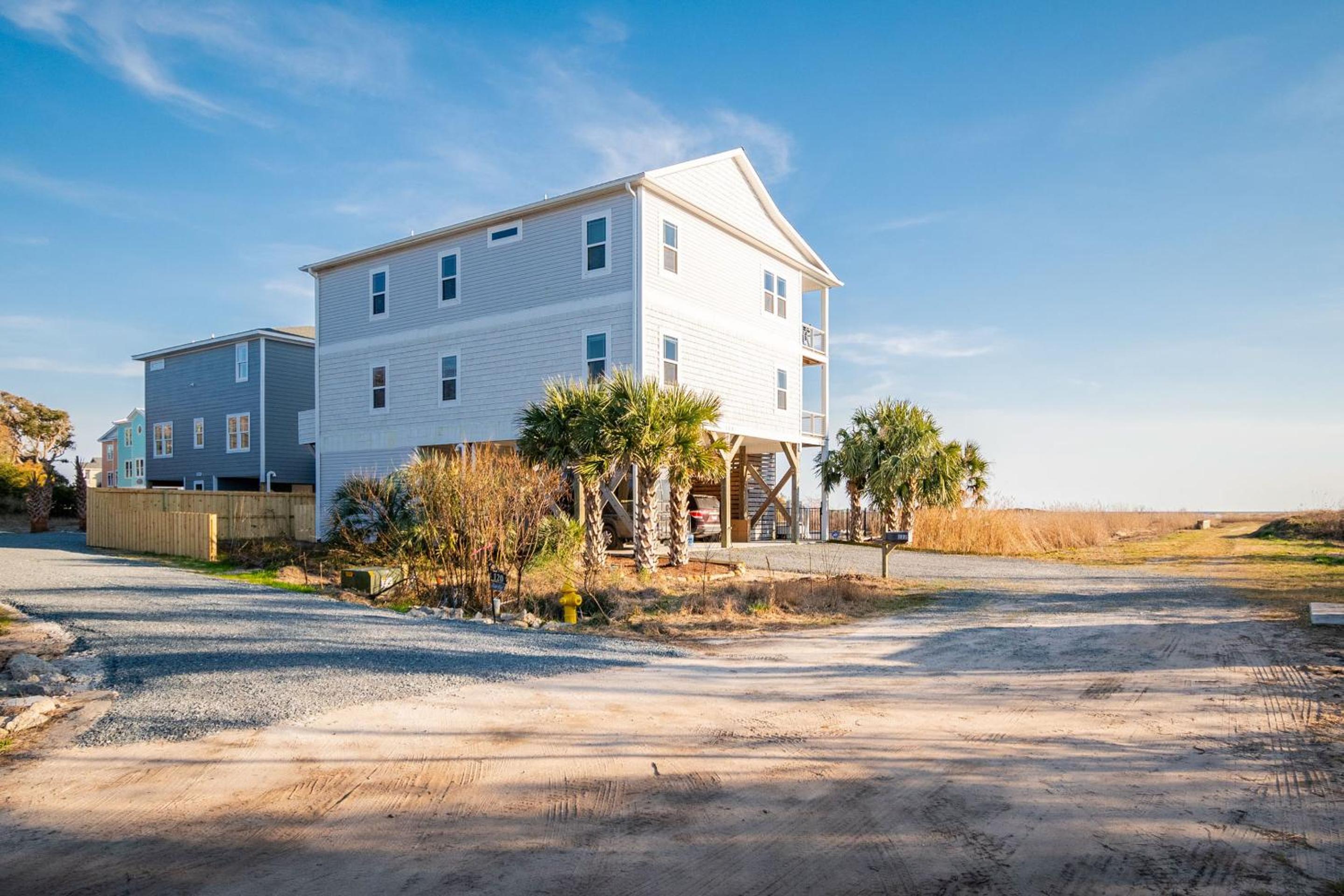 Ocean Wind by Oak Island Accommodations view 5