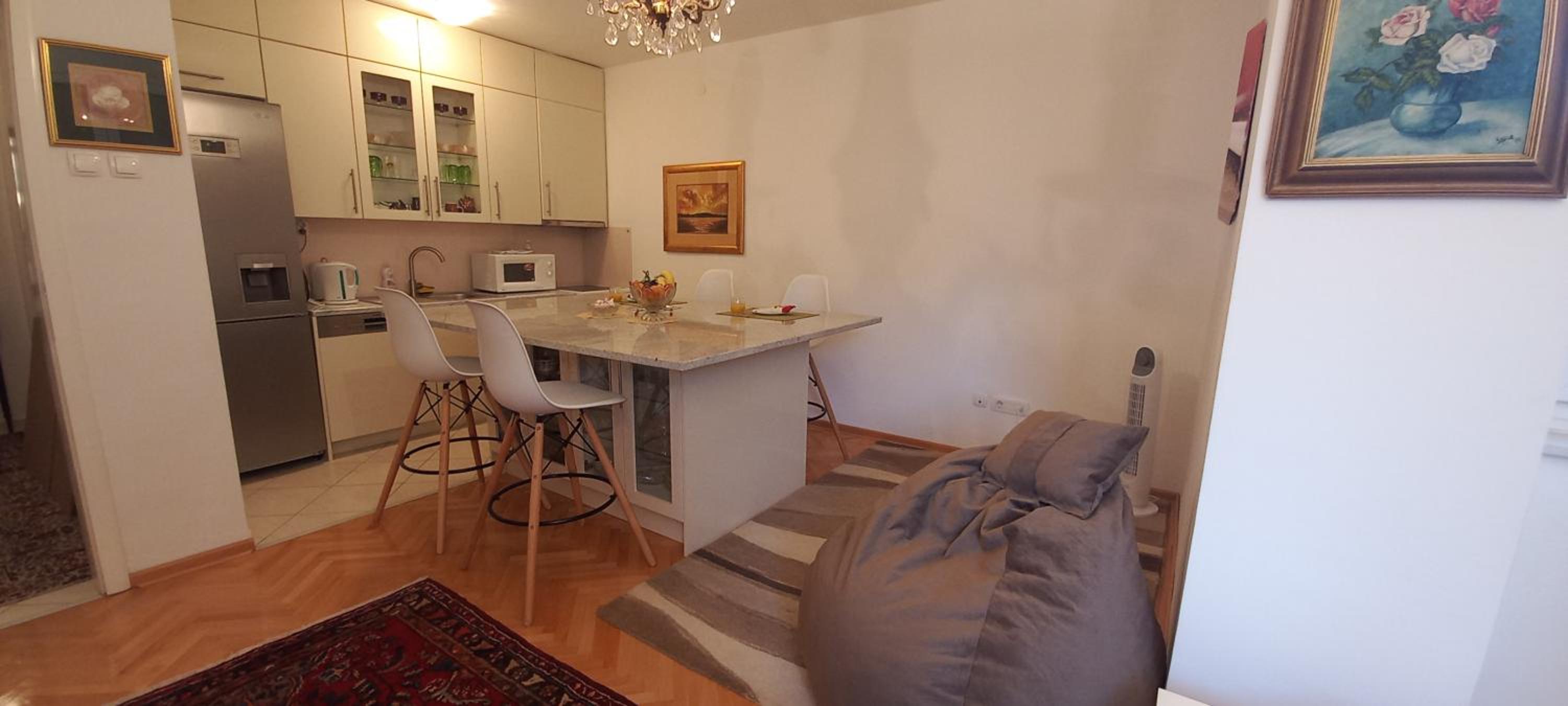 Borsalino: Cosy one-bedroom apartment view 2