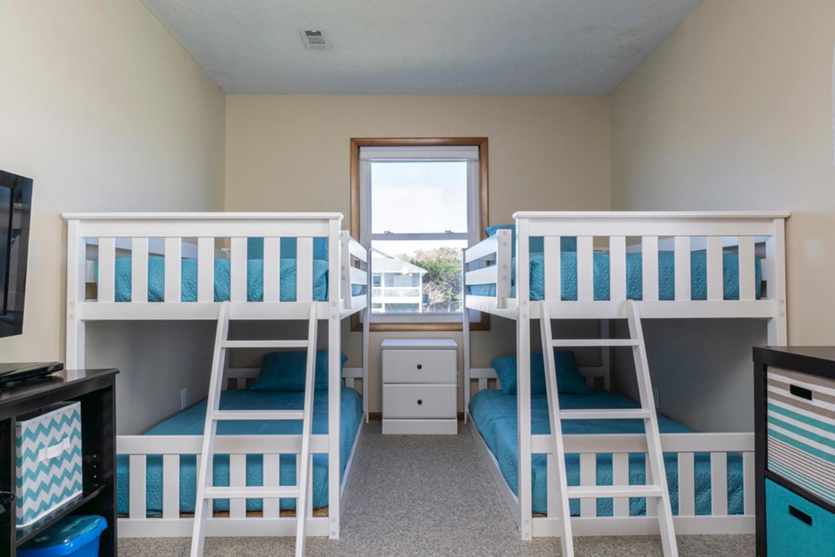Out of the Blue by Oak Island Accommodations view 4