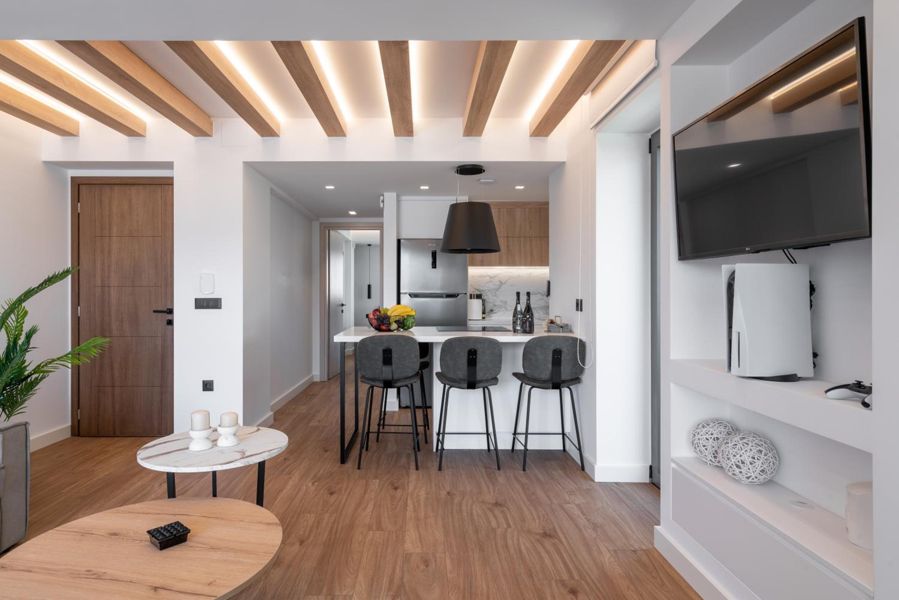 Almy Luxury Apartments view 3