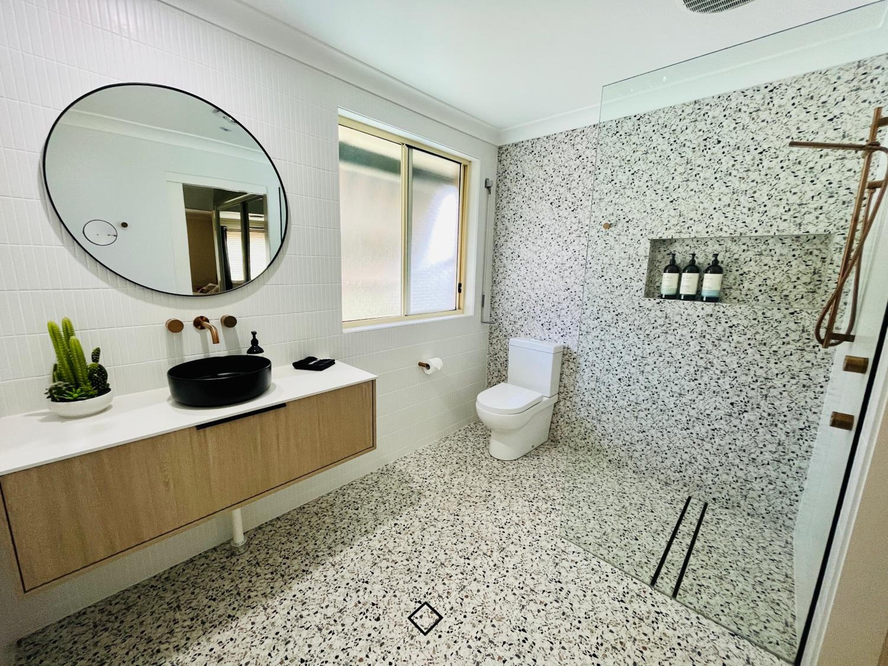Lovedale Escape 5br house