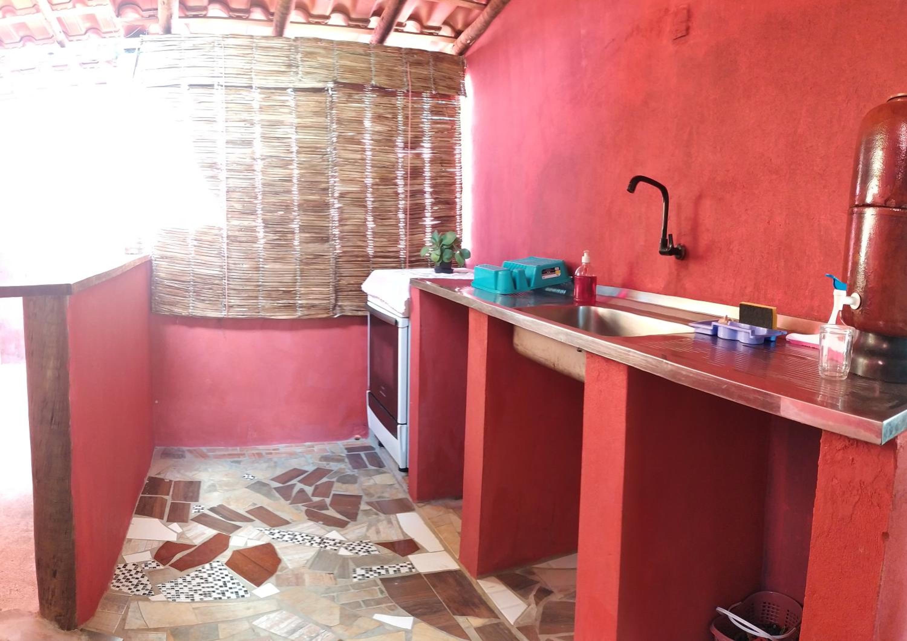 Chácara com piscina área de lazer completa estilo rústico em Socorro