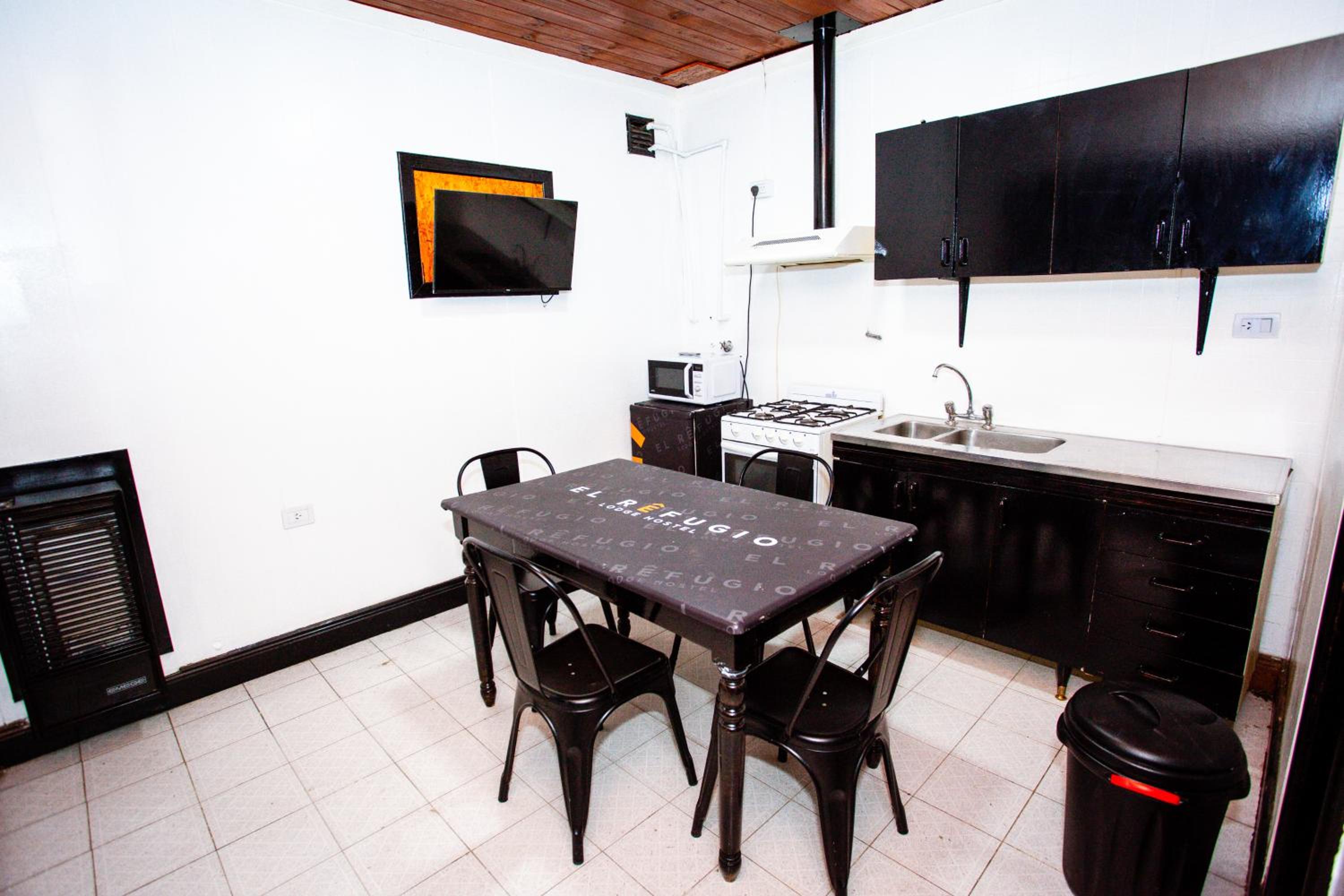 El Refugio Lodge Hostel