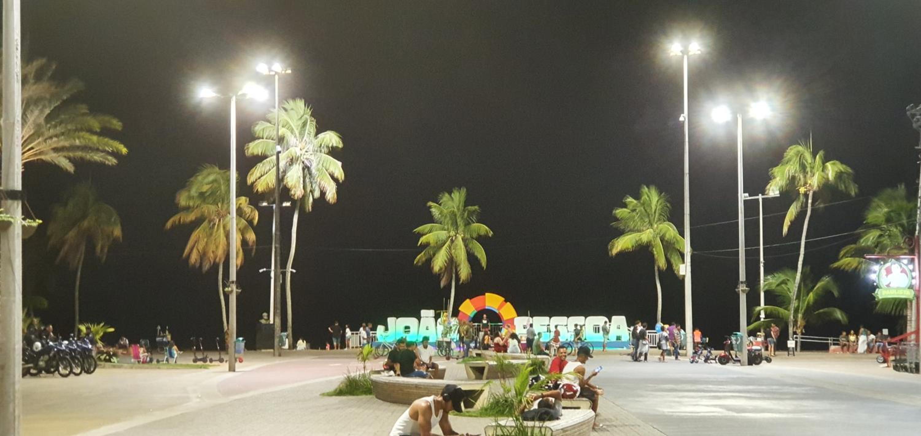 Cabo Branco, 70 m da praia de Tambaú