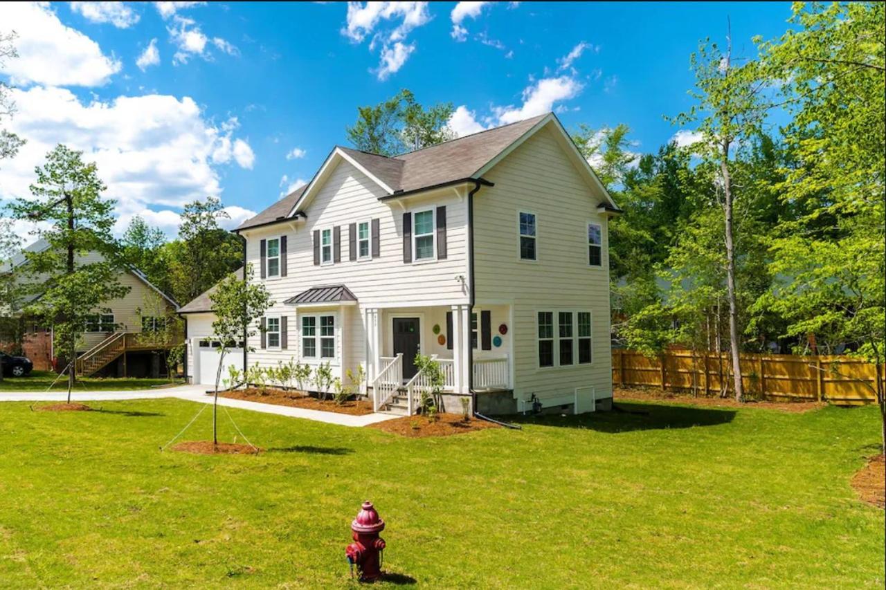 New Home w/Game Room near RDU airport/Duke/UNC/RTP/Mall in a quiet neighborhood view 4